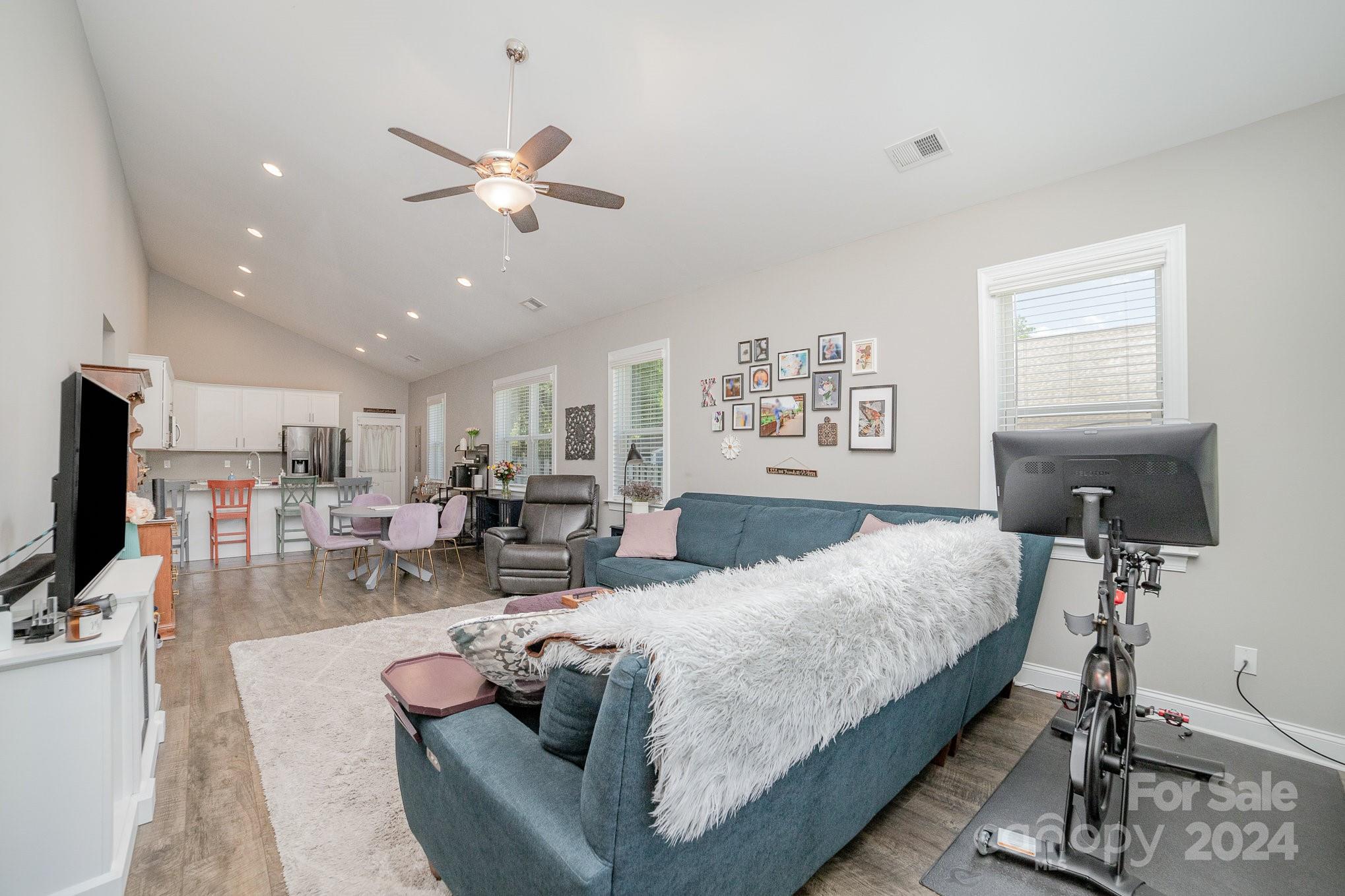 3906 Sofley Road