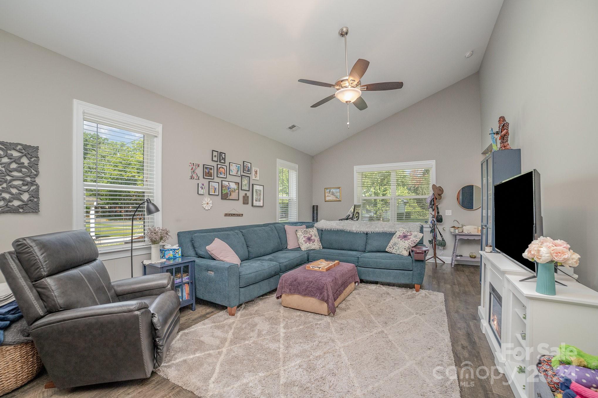 3906 Sofley Road