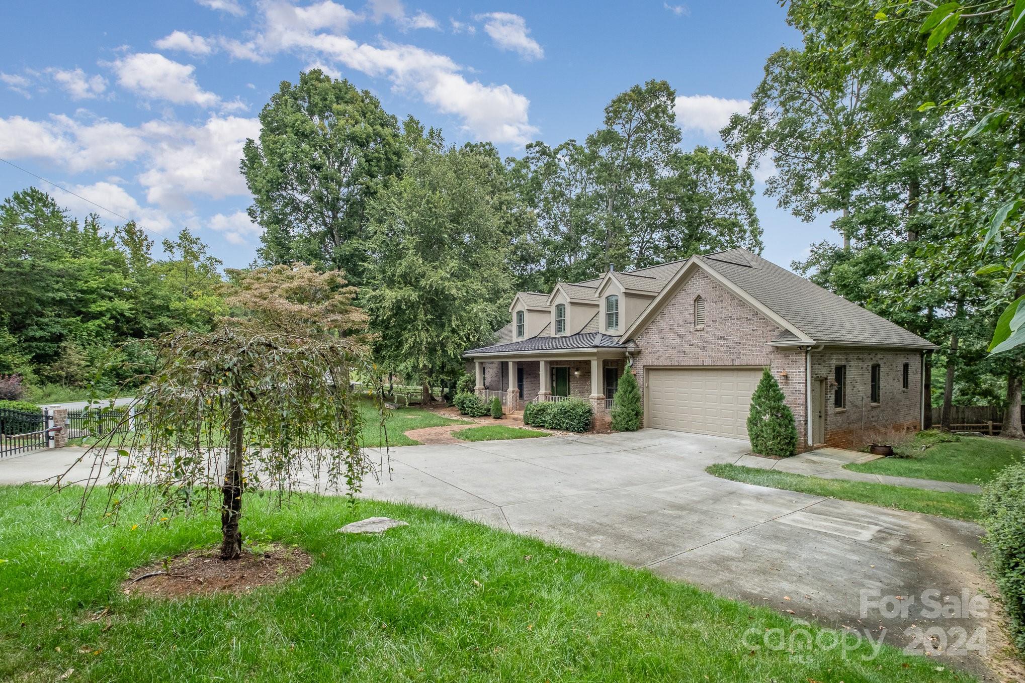 2530 Cherry Lane