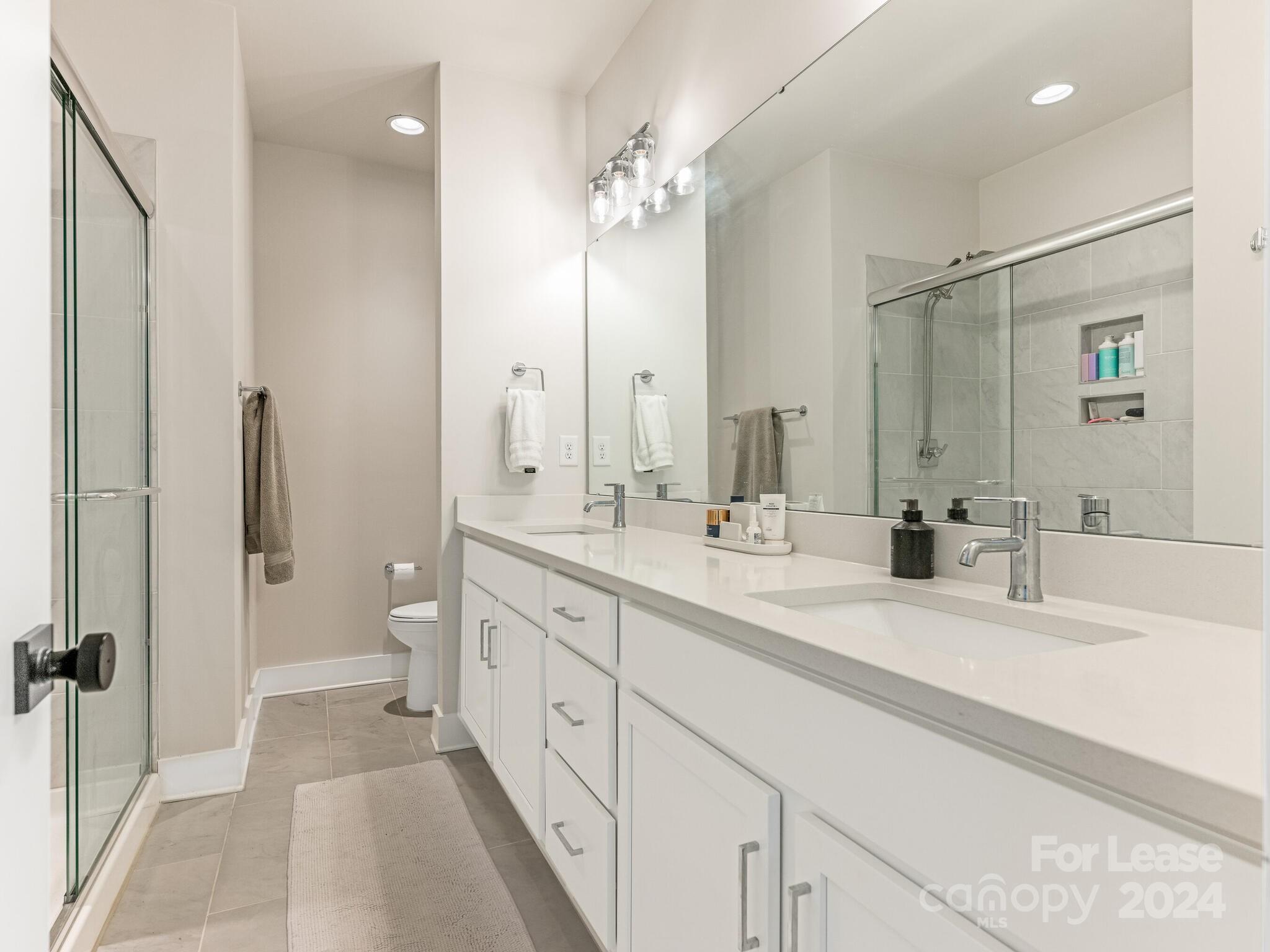 5112 York Park Lane Unit: 18