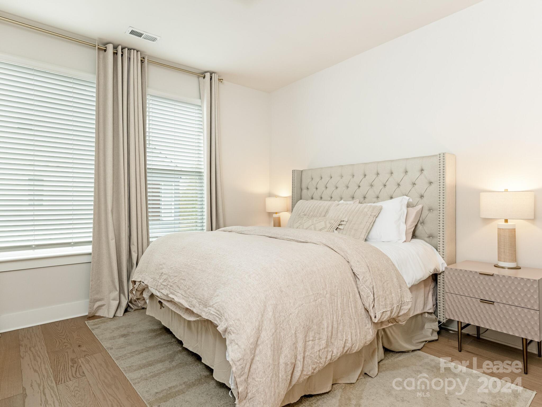 5112 York Park Lane Unit: 18