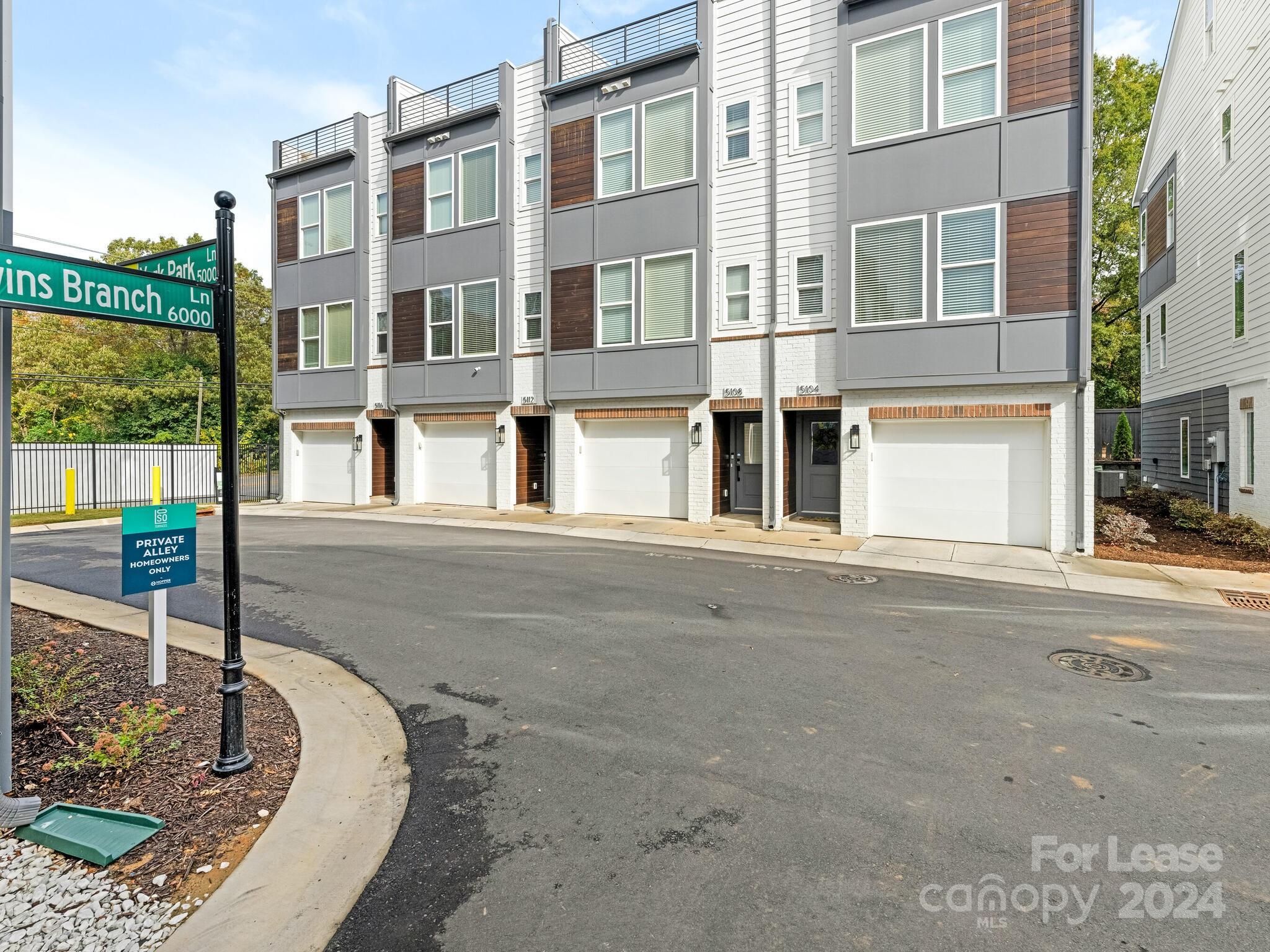 5112 York Park Lane Unit: 18