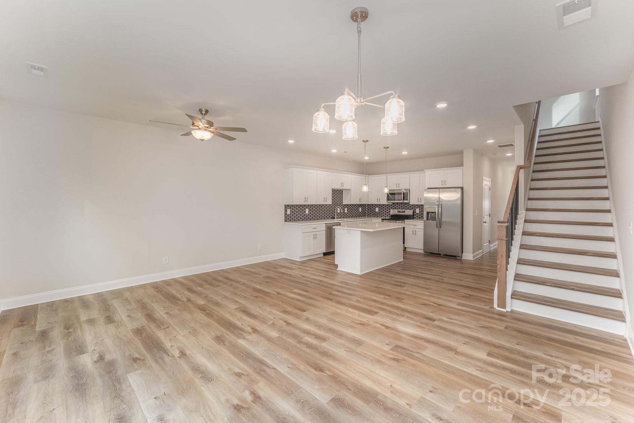 2817 New Pineola Road Unit: 6A