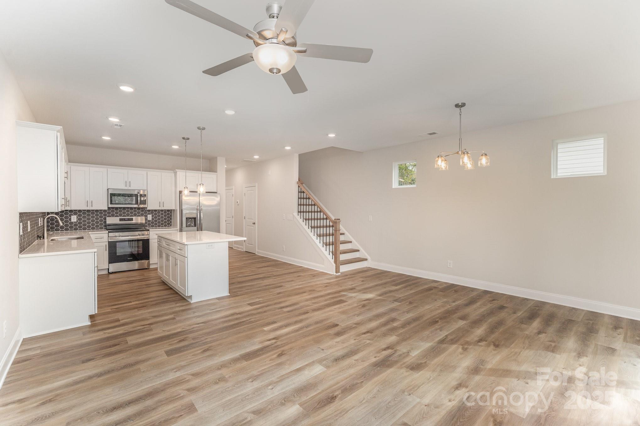 2817 New Pineola Road Unit: 6A