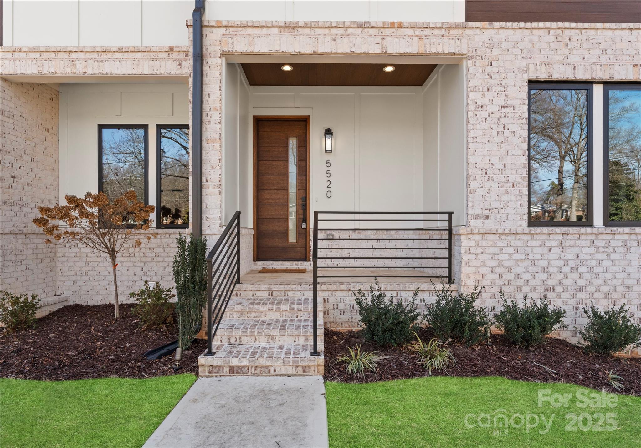 5520 Chedworth Drive