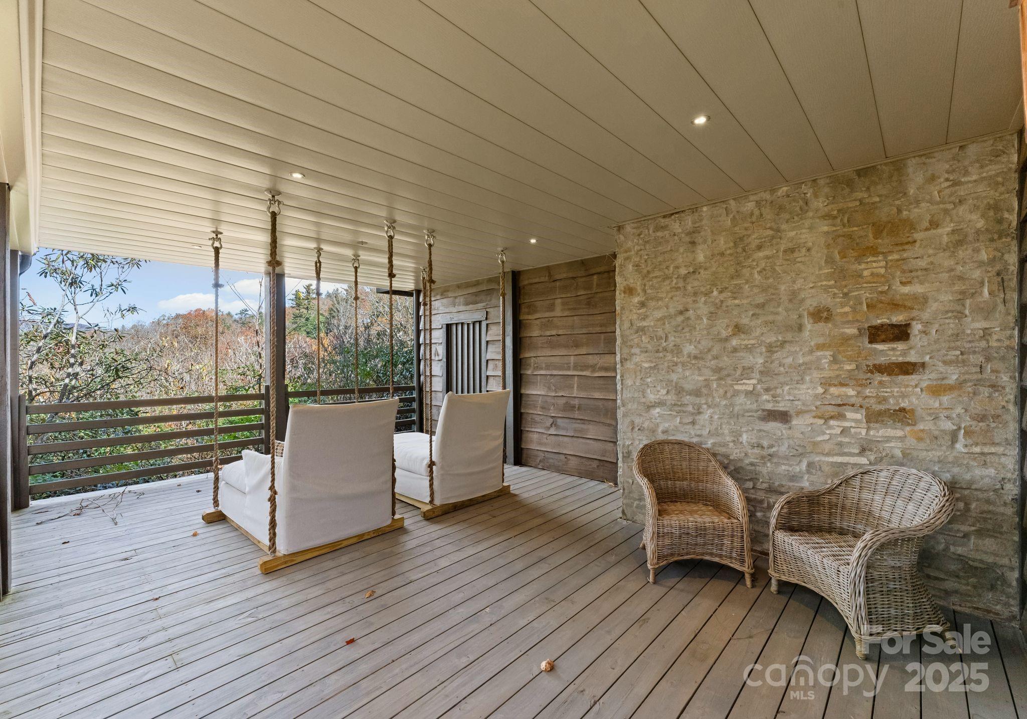 87 & 91 Salt Rock Court