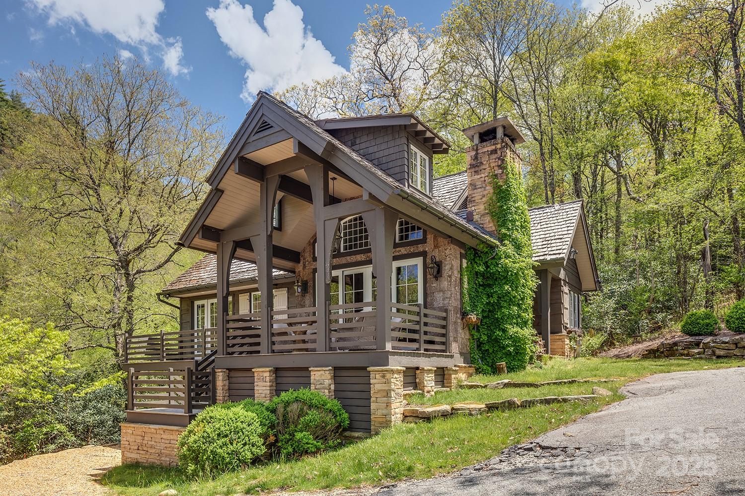 87 & 91 Salt Rock Court