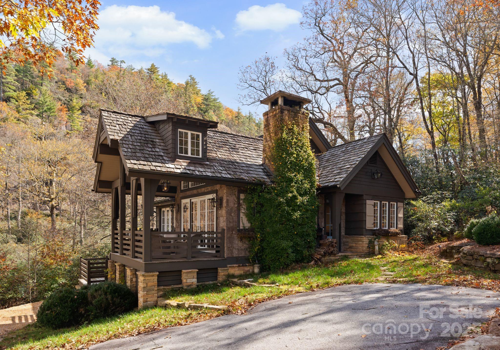 87 & 91 Salt Rock Court