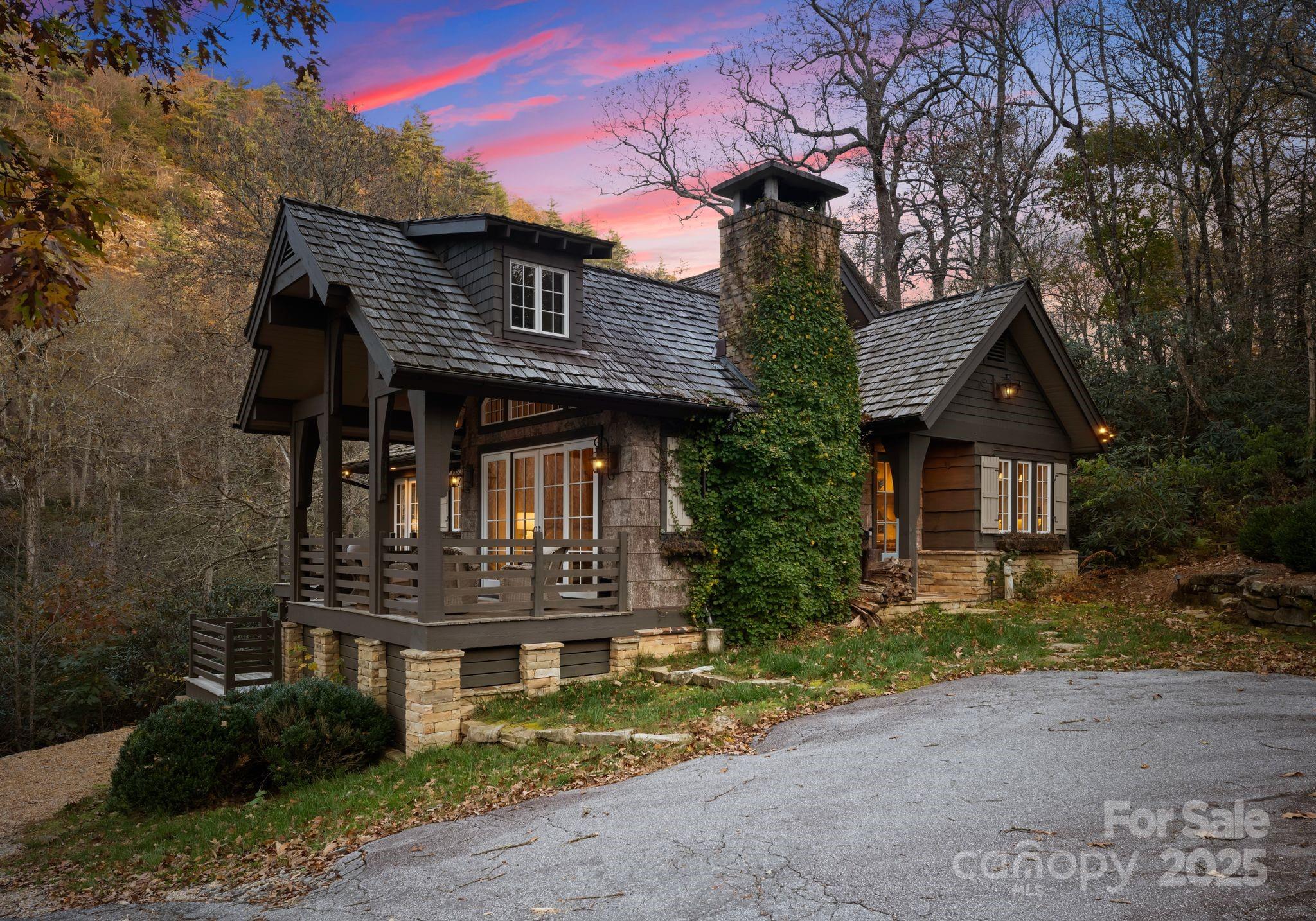 87 & 91 Salt Rock Court