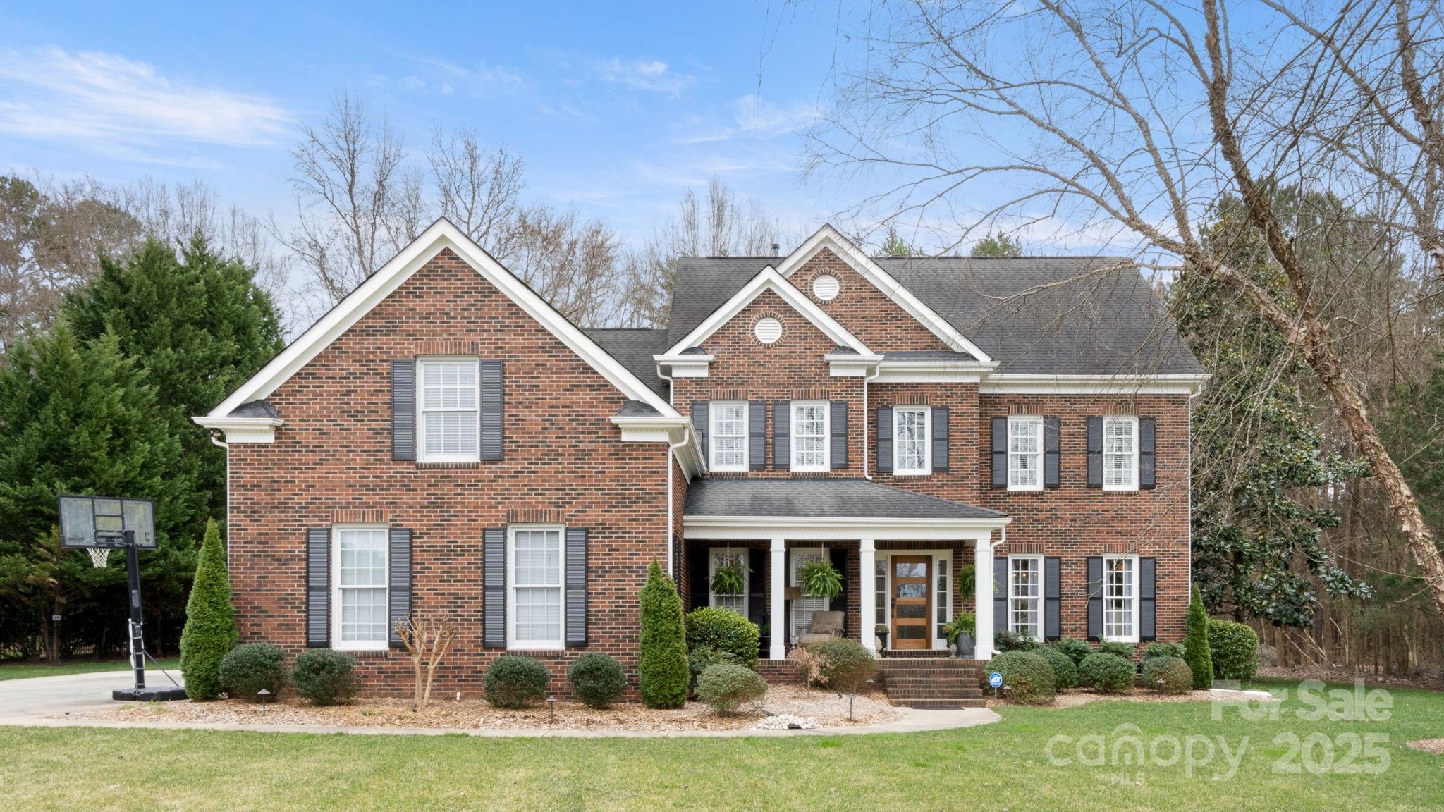 518 Streamside Lane