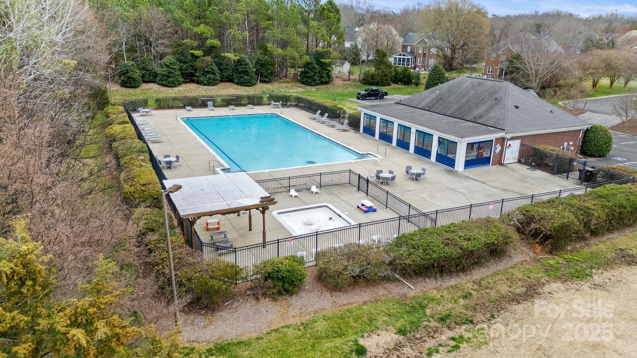 518 Streamside Lane