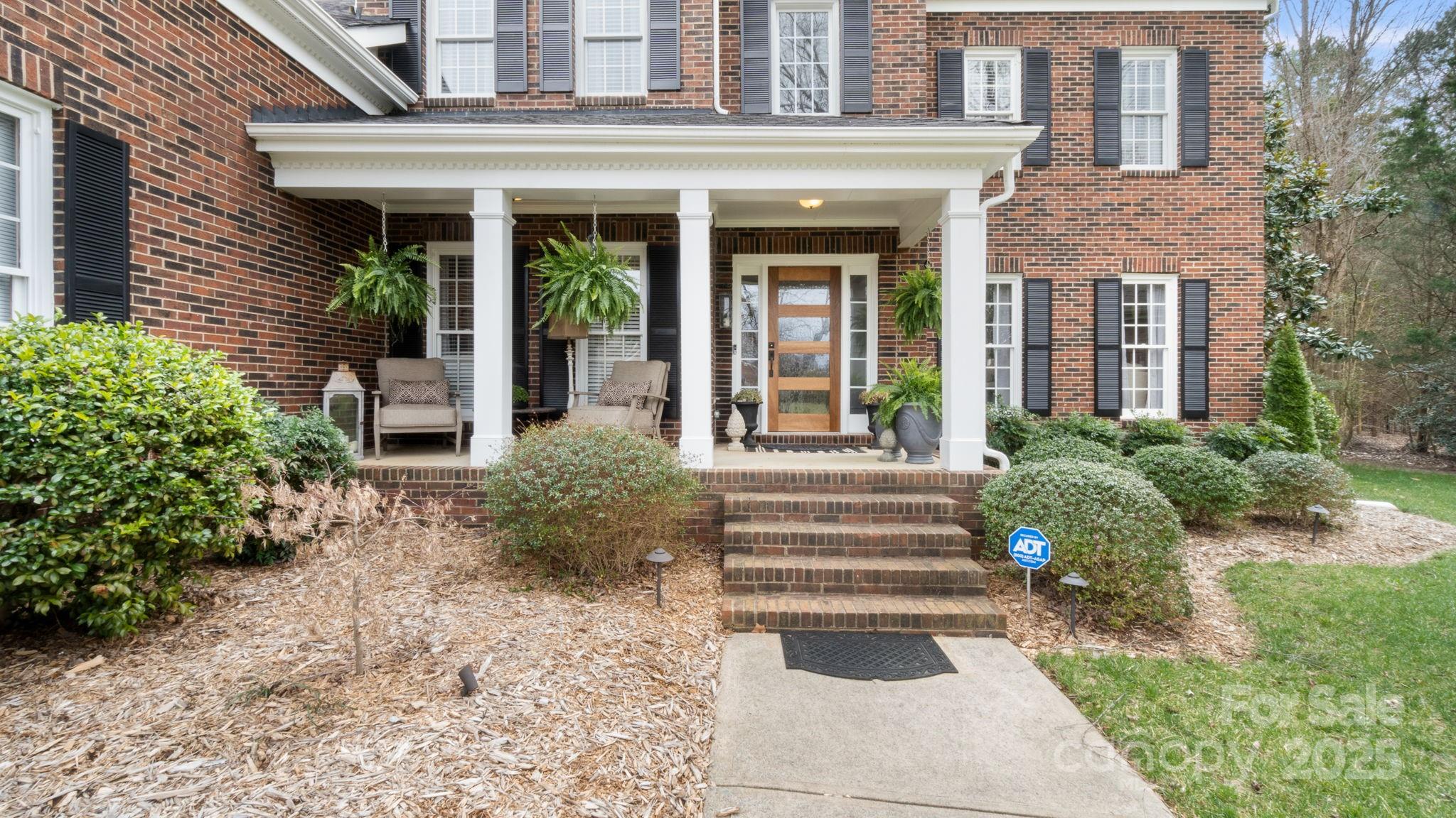 518 Streamside Lane