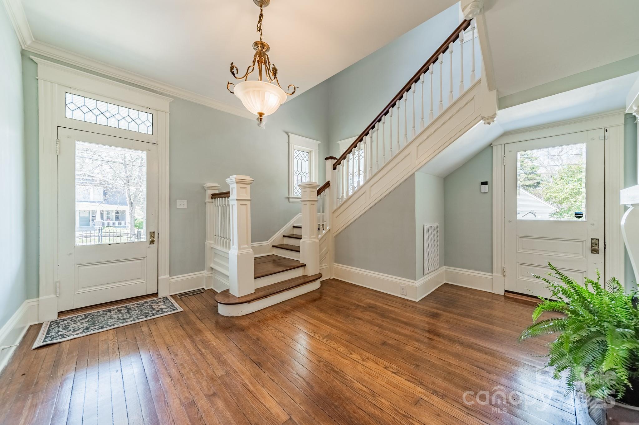 234 N Race Street