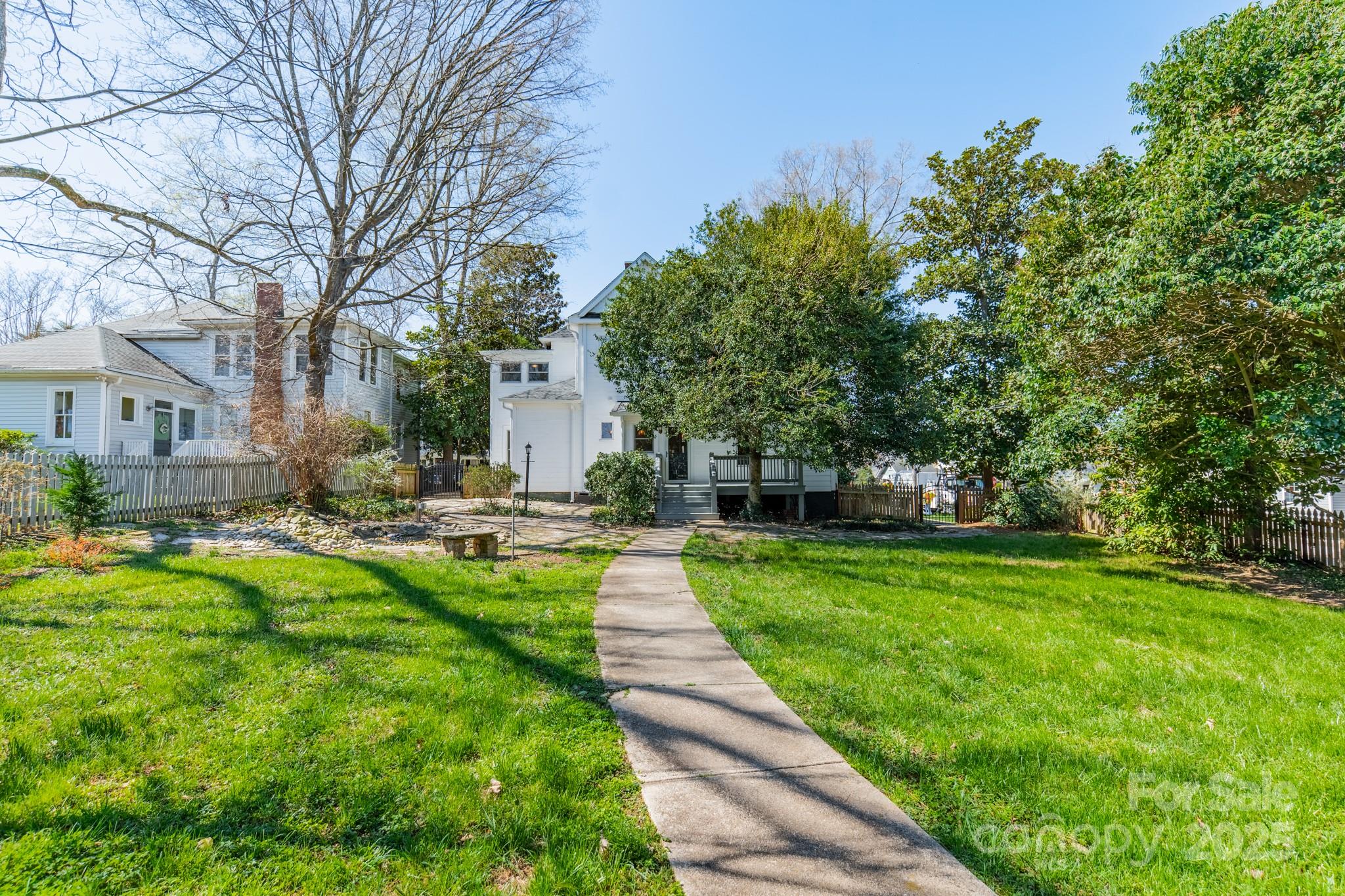 234 N Race Street