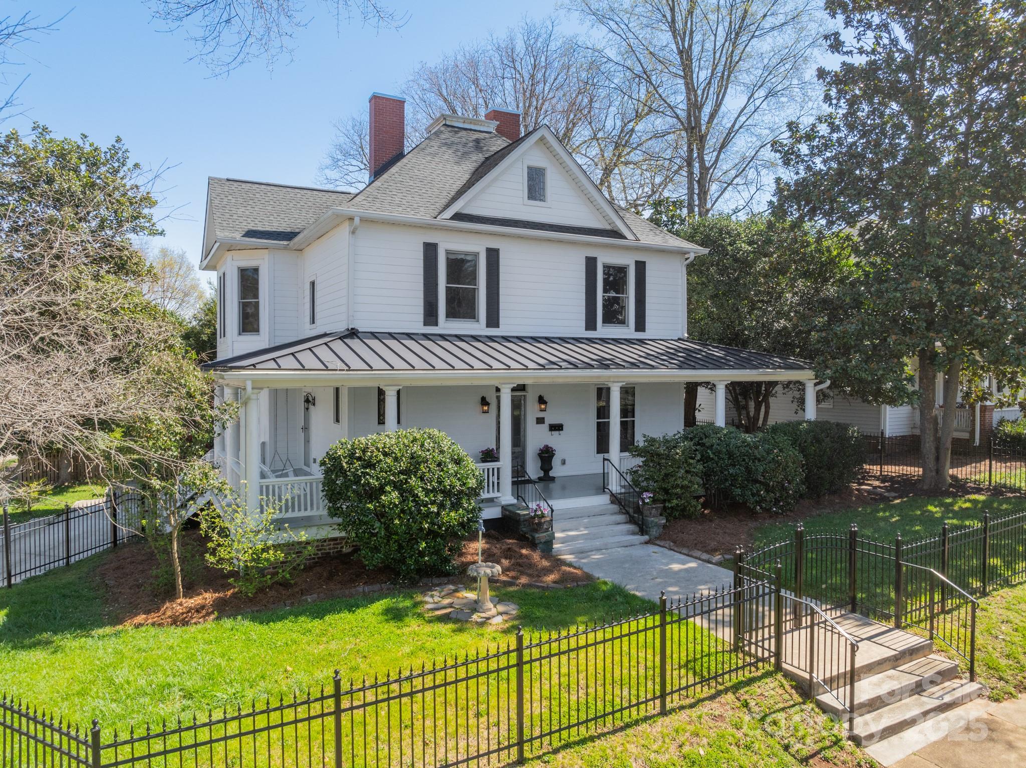 234 N Race Street
