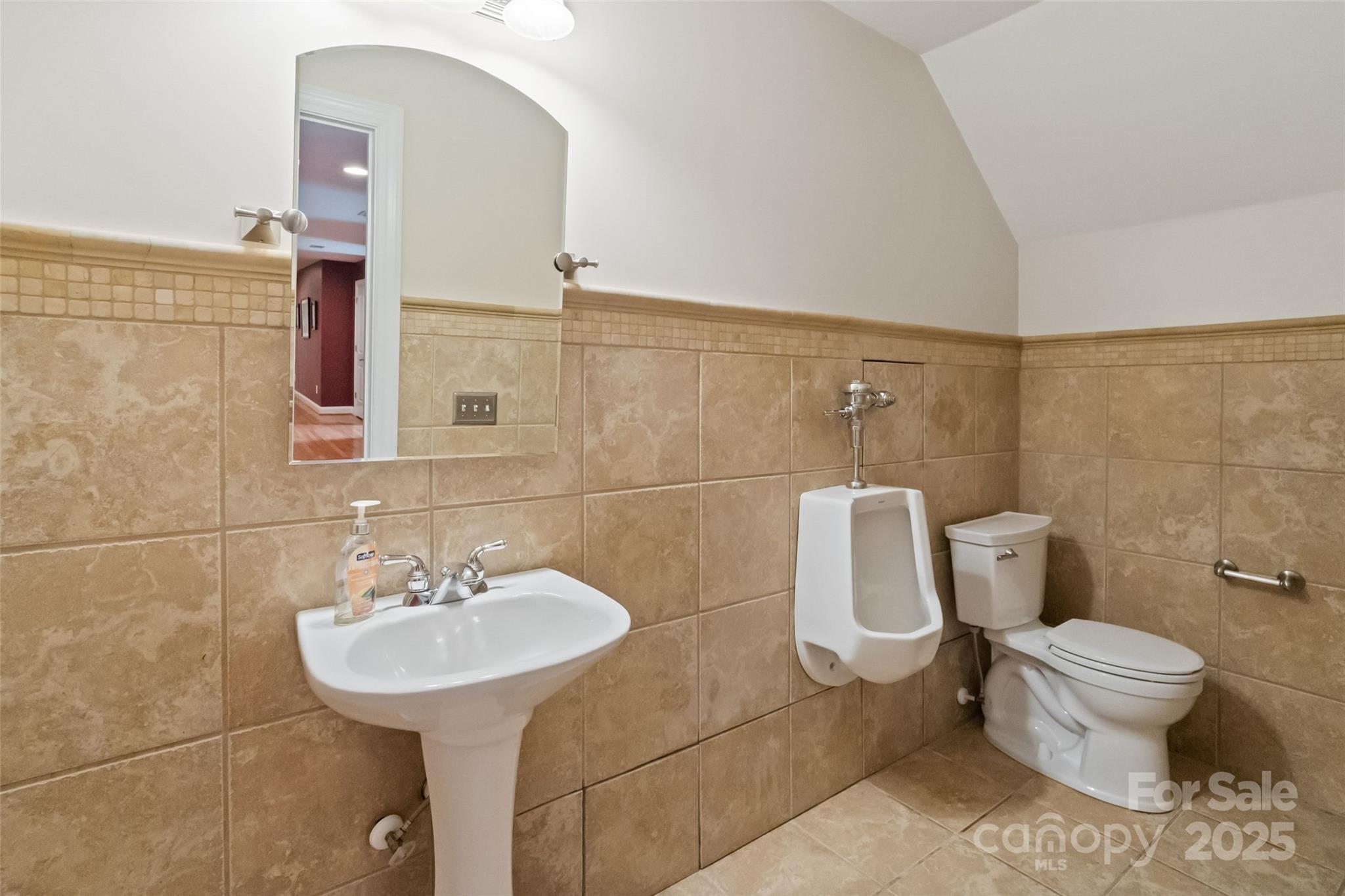 172 Fairway Circle