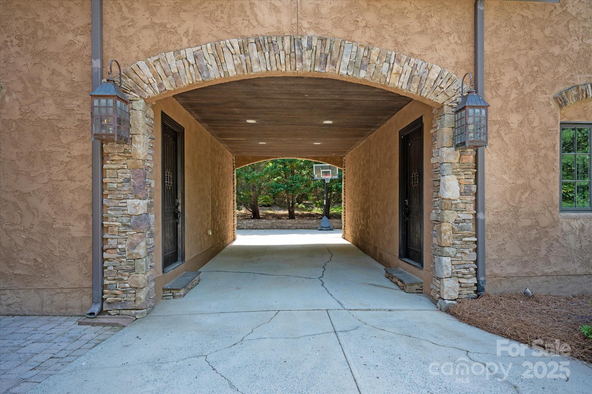 1504 Alydar Court