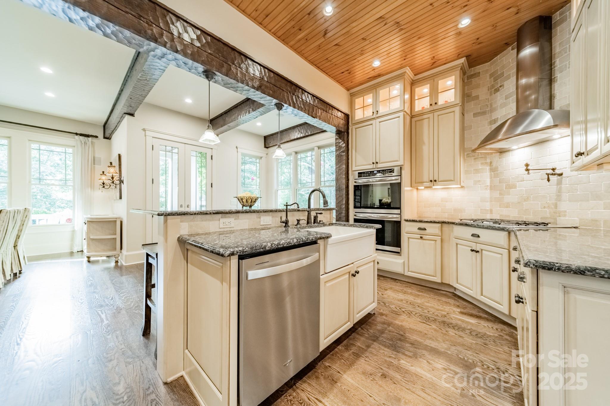 157 Dedham Loop