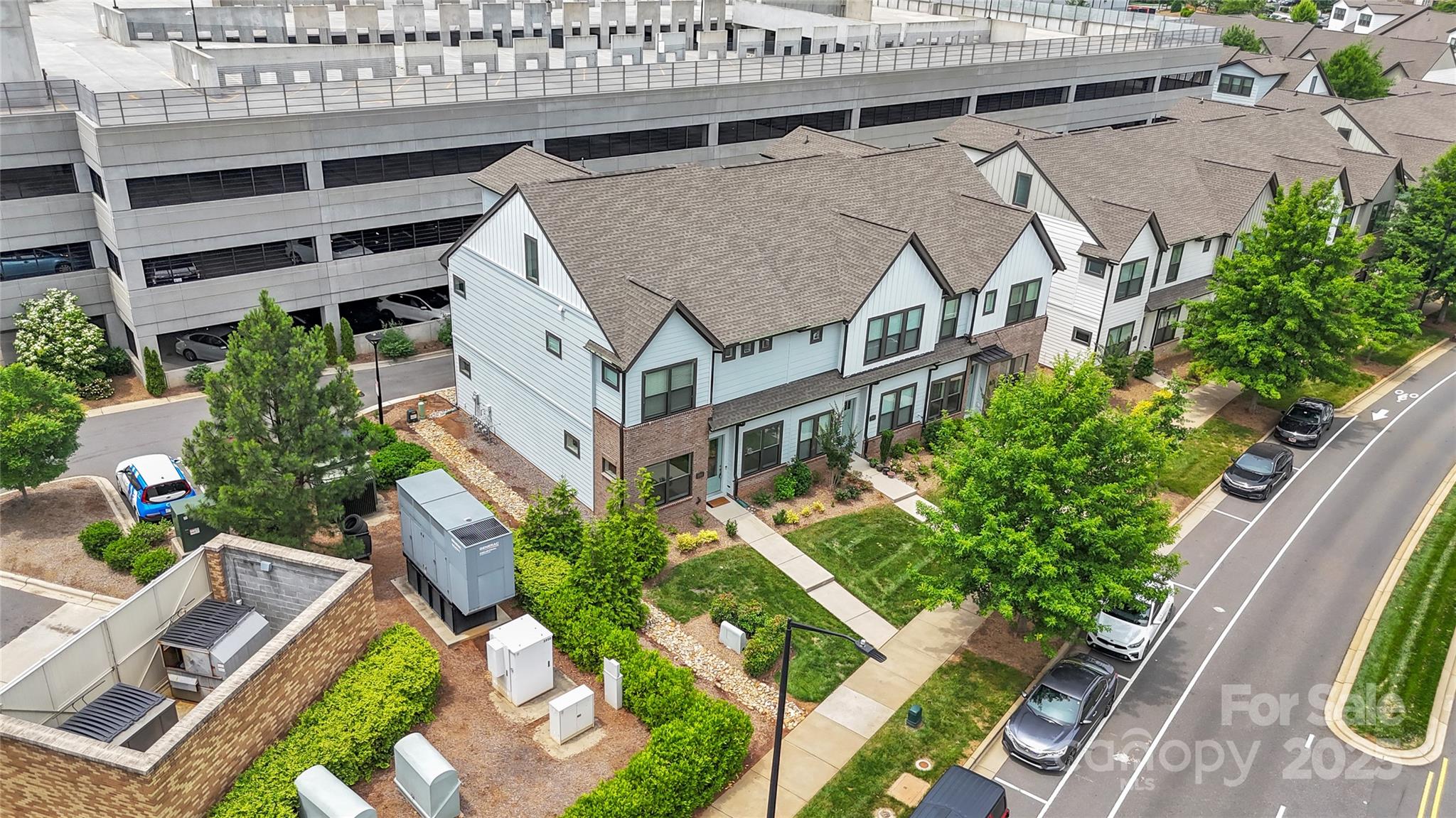 5946 Ardrey Kell Road