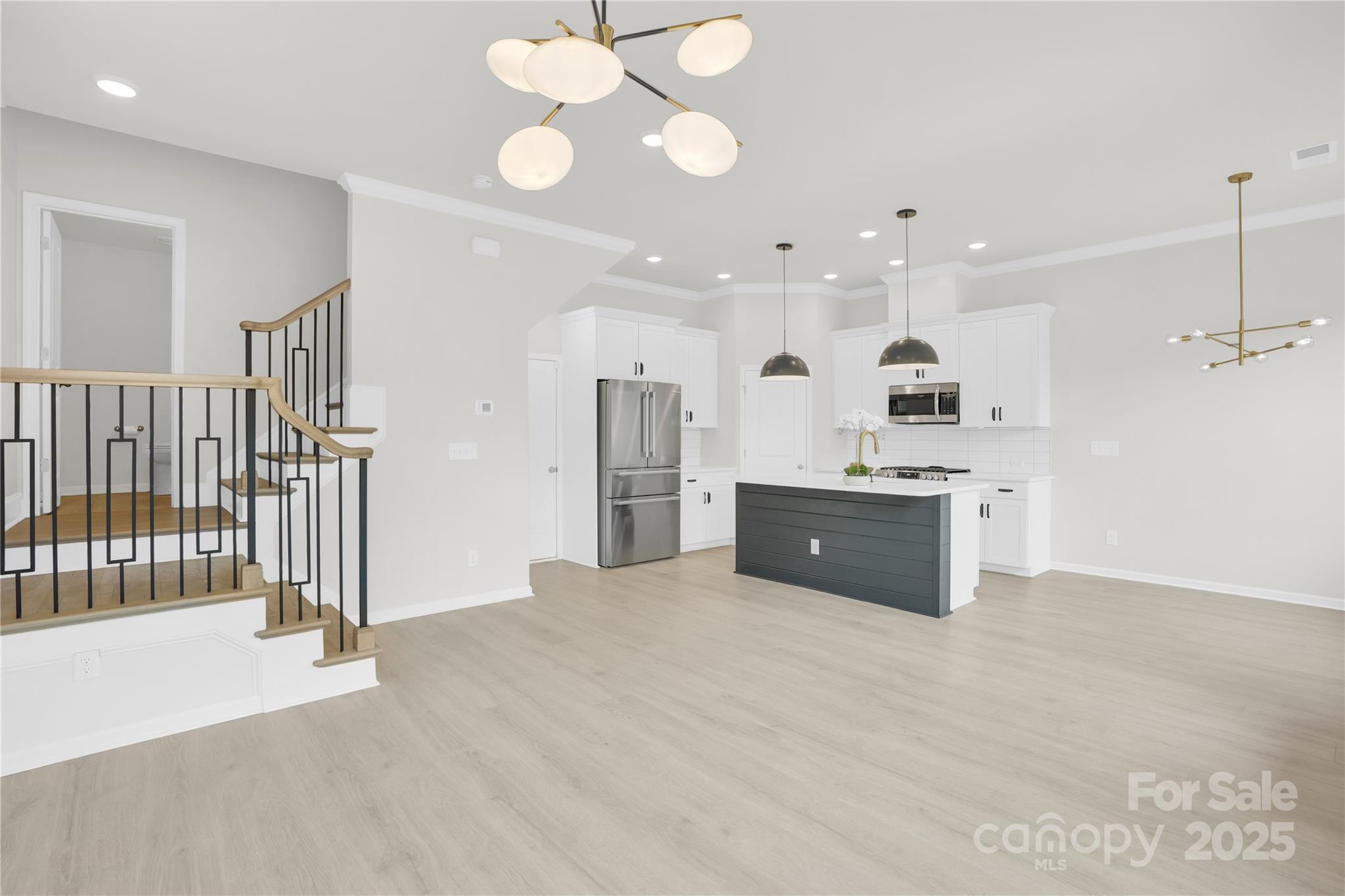 5946 Ardrey Kell Road