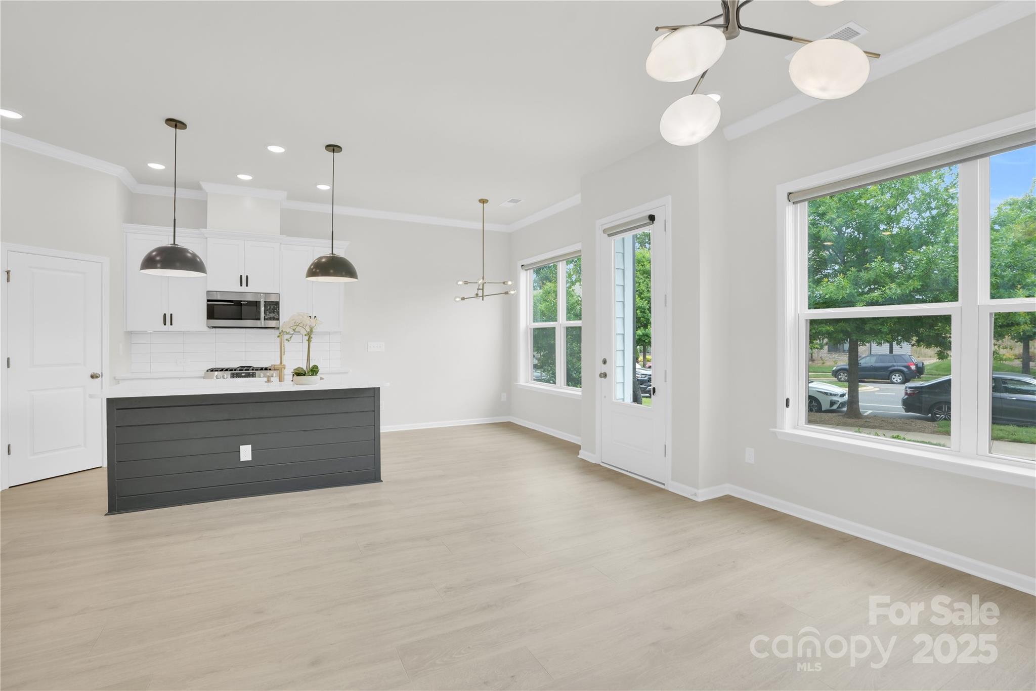 5946 Ardrey Kell Road