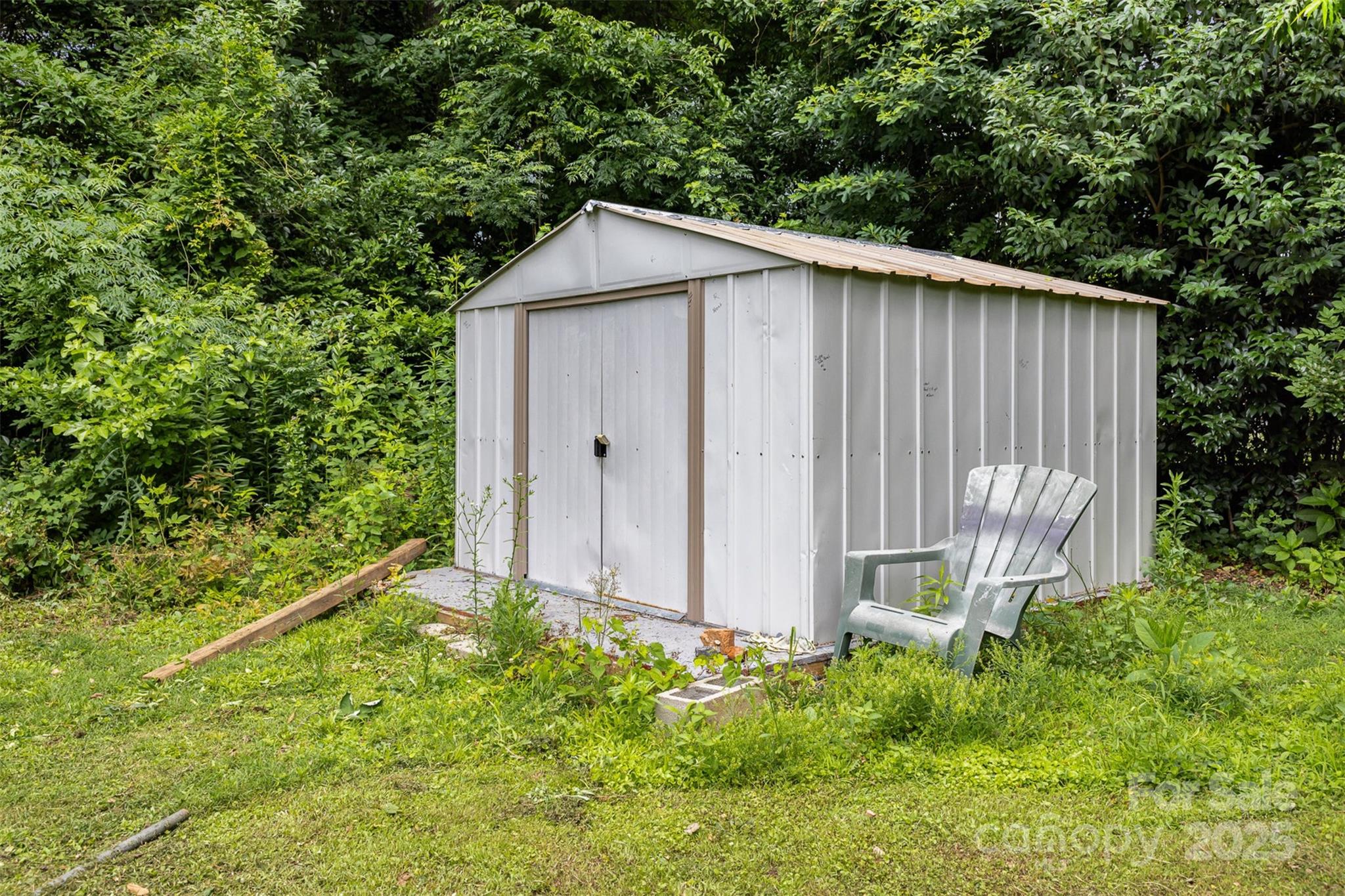 2308 Vanderbilt Road
