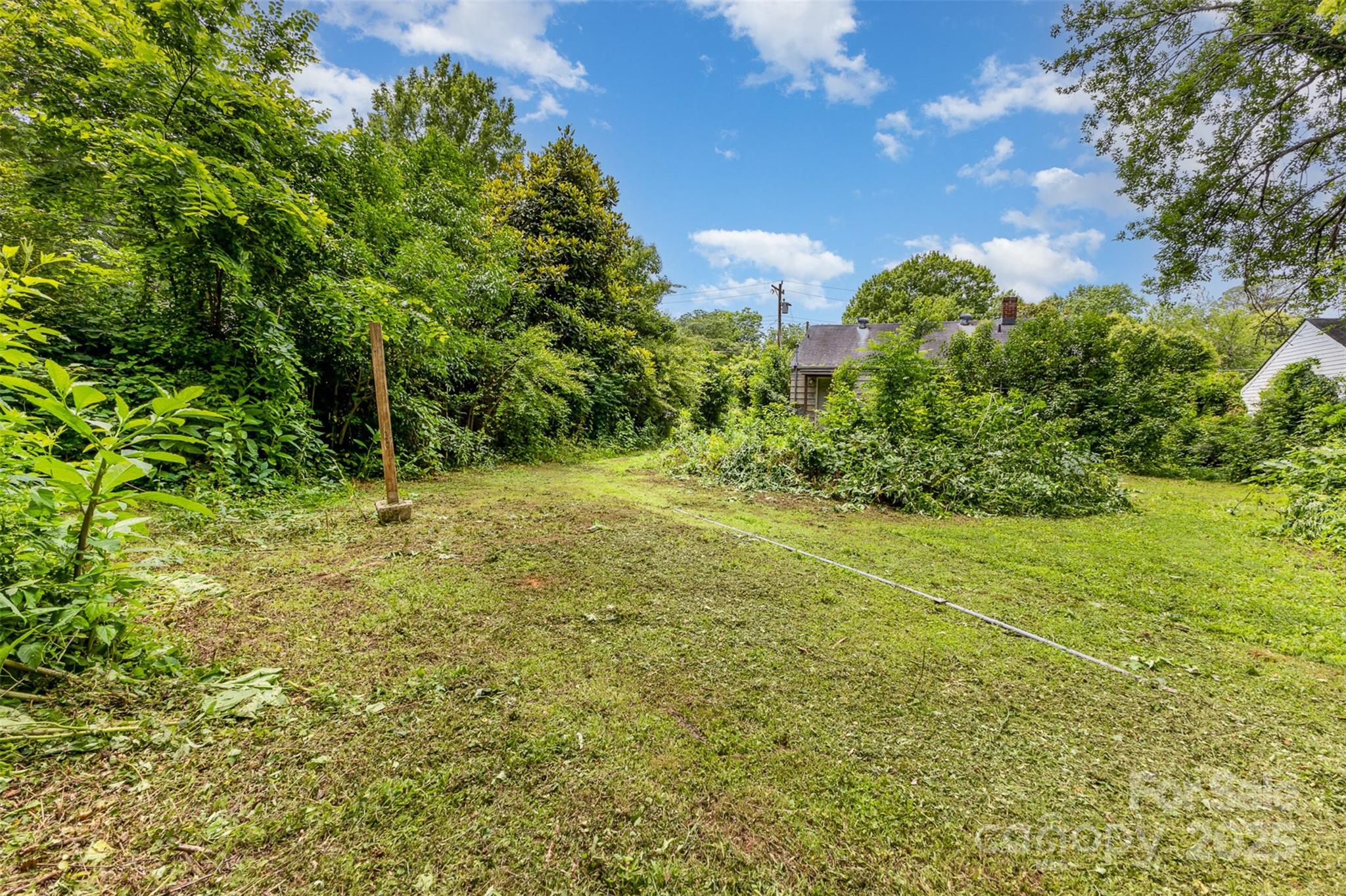 2308 Vanderbilt Road