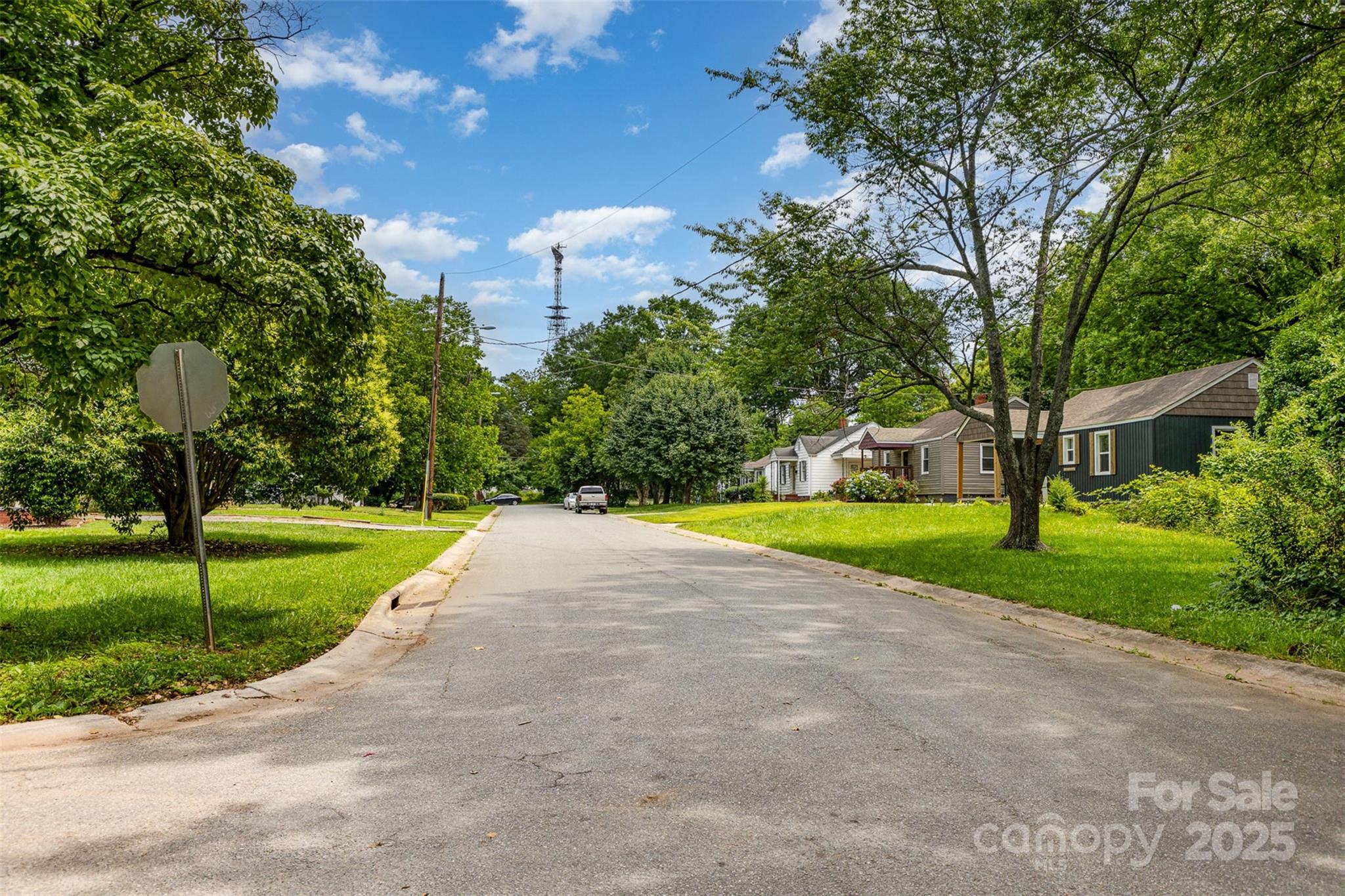 2308 Vanderbilt Road