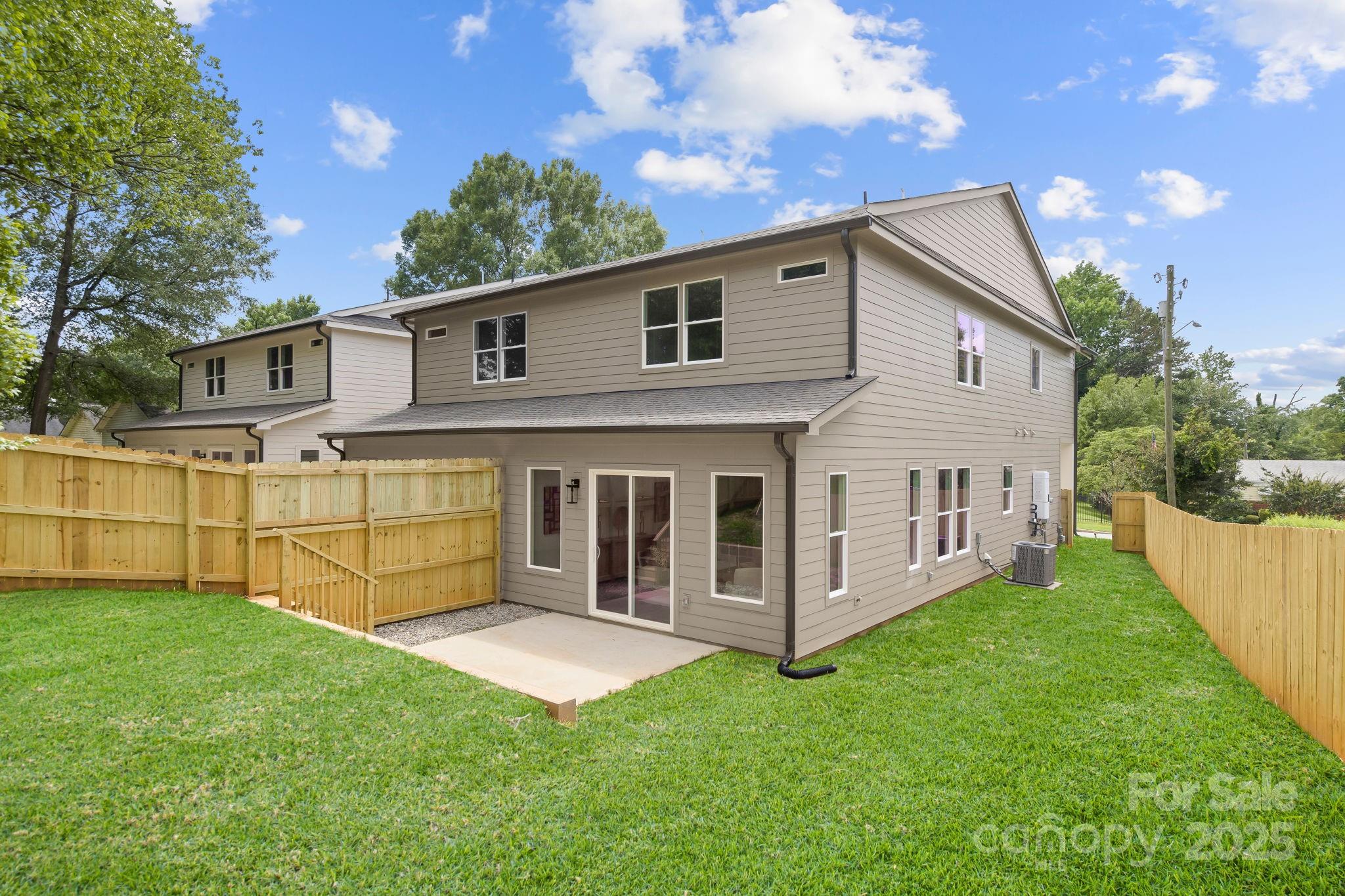 2413 Pruitt Street