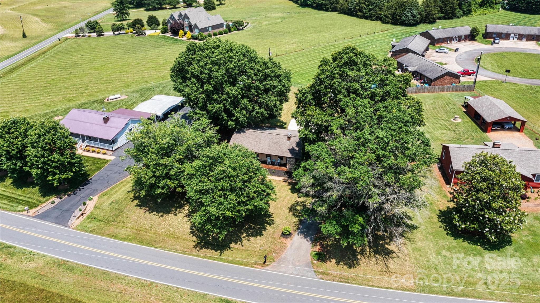 3372 Lee Lawing Road