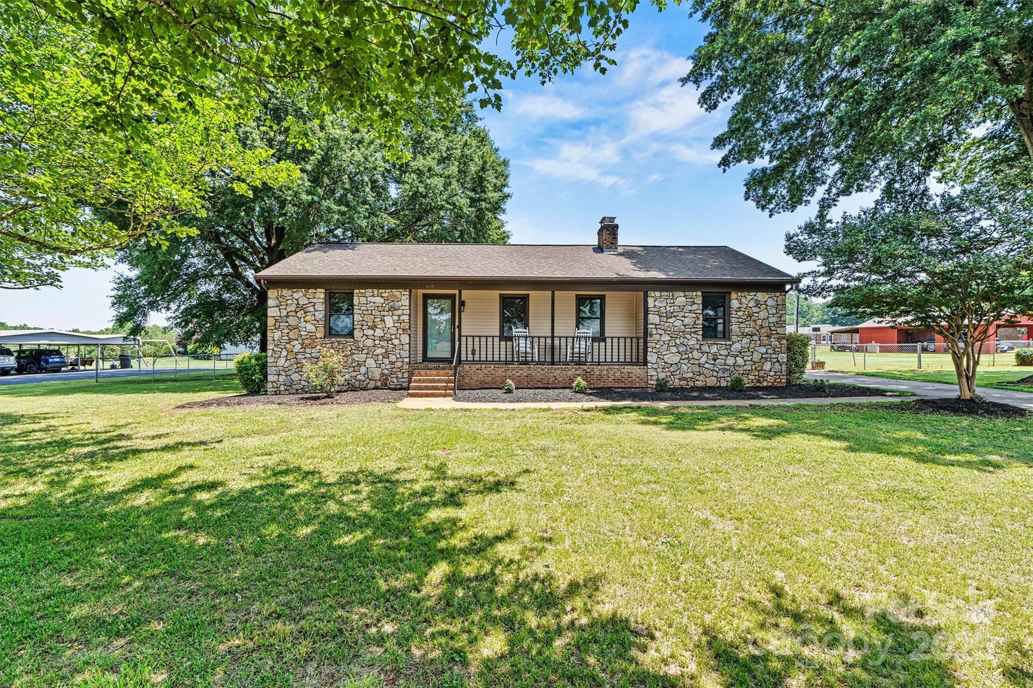 3372 Lee Lawing Road