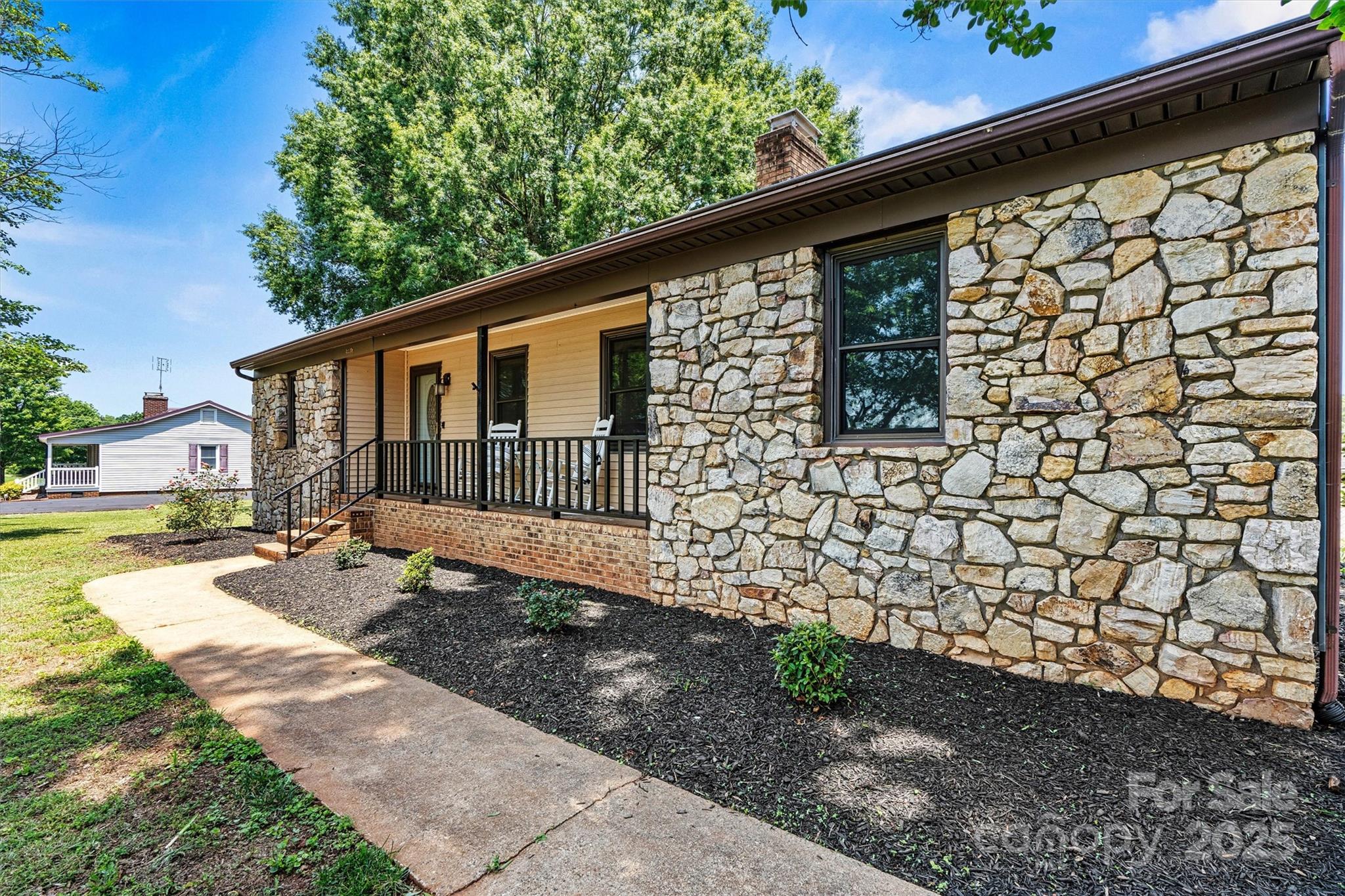 3372 Lee Lawing Road