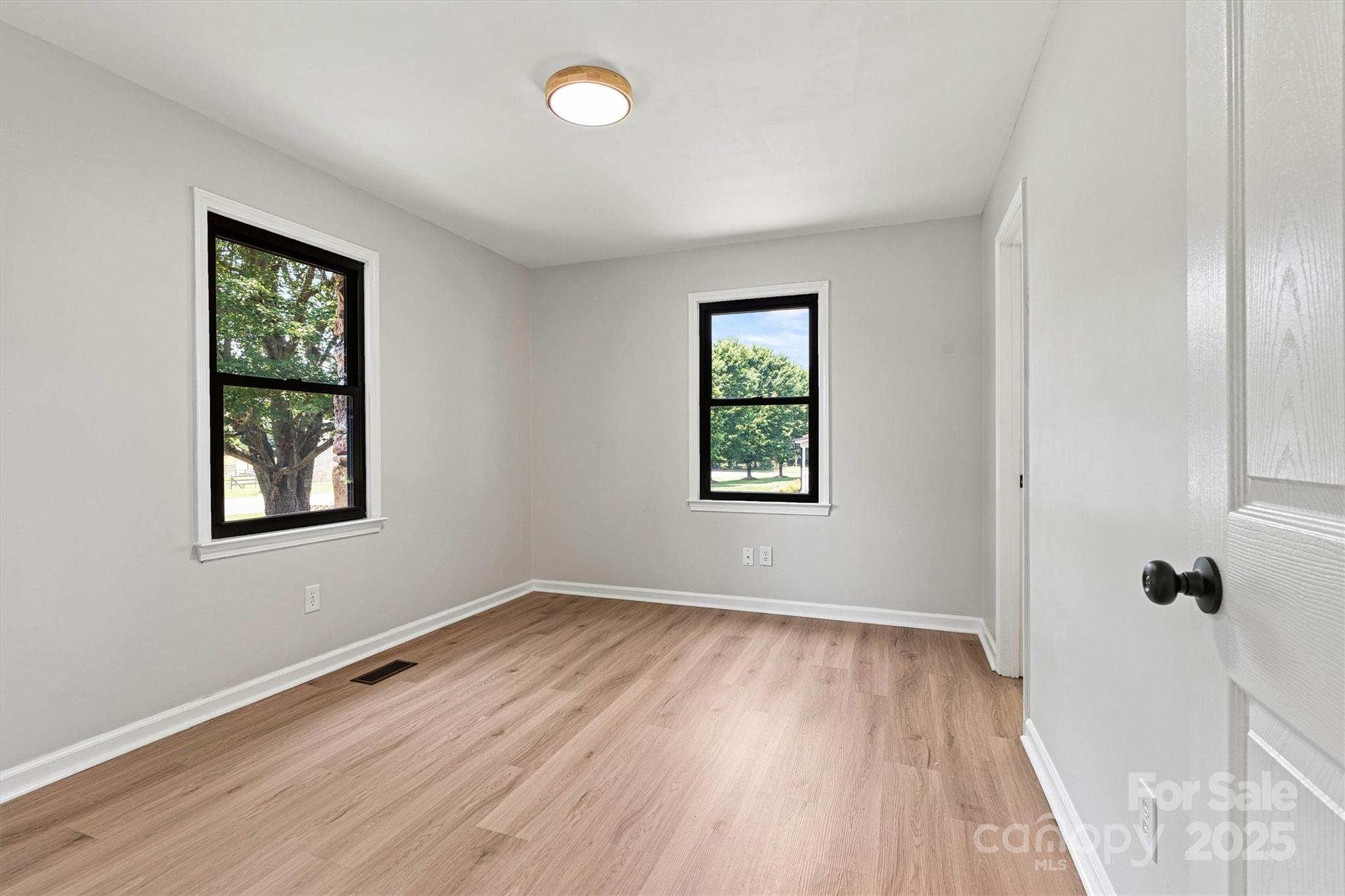 3372 Lee Lawing Road