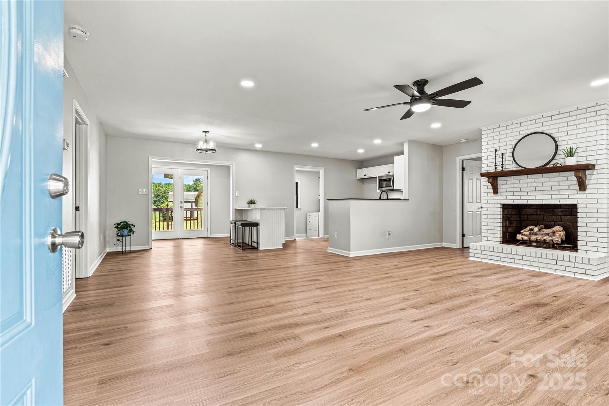 3372 Lee Lawing Road