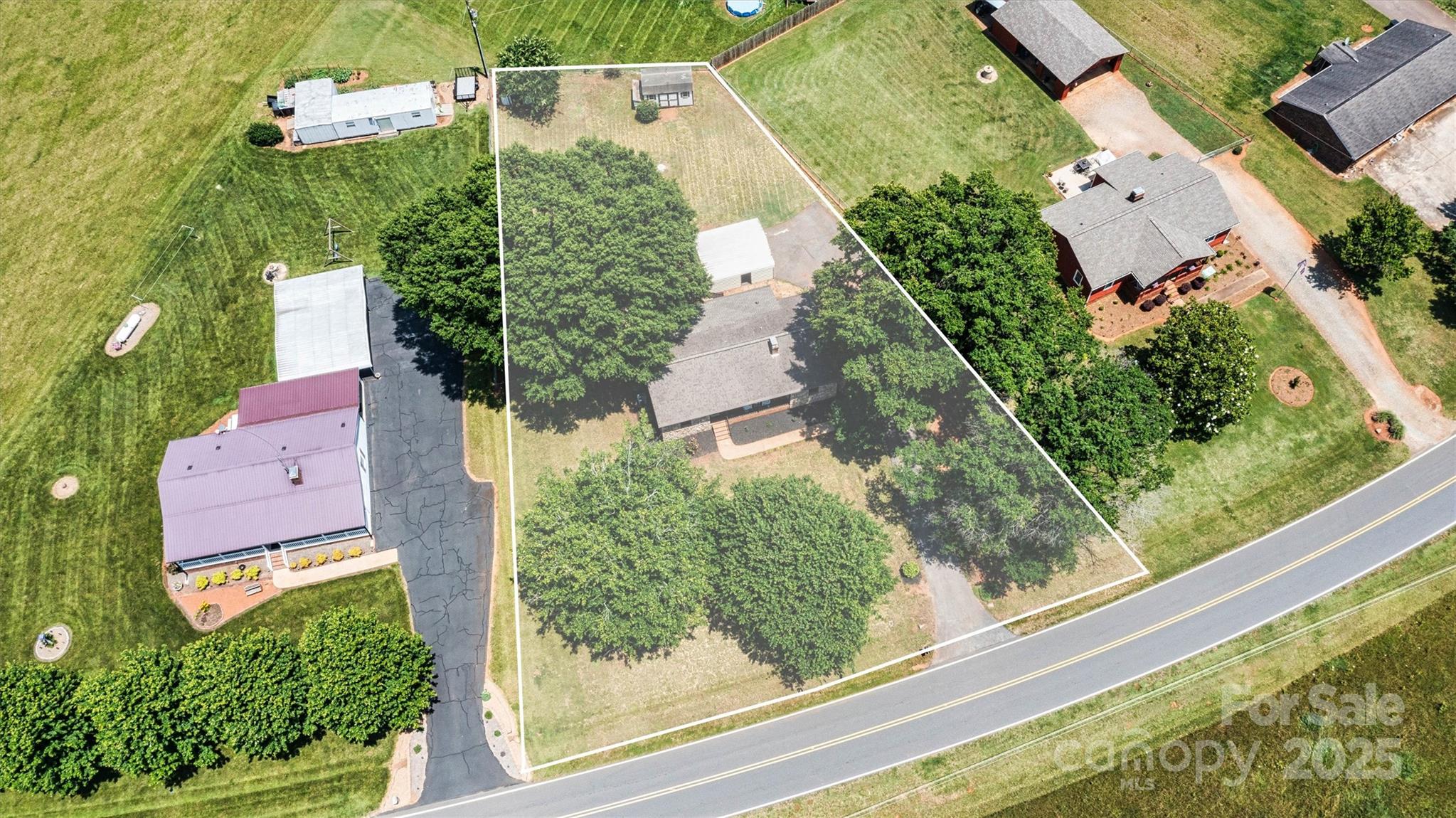 3372 Lee Lawing Road