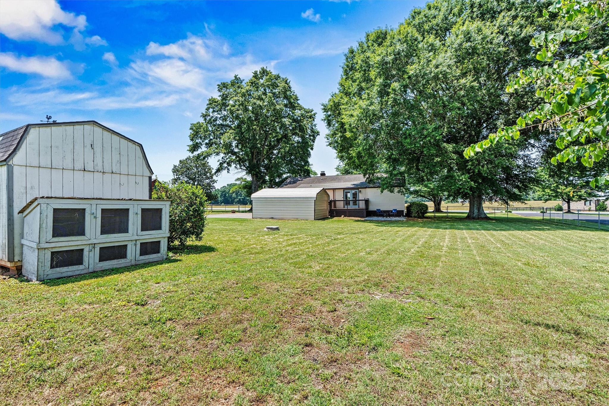 3372 Lee Lawing Road