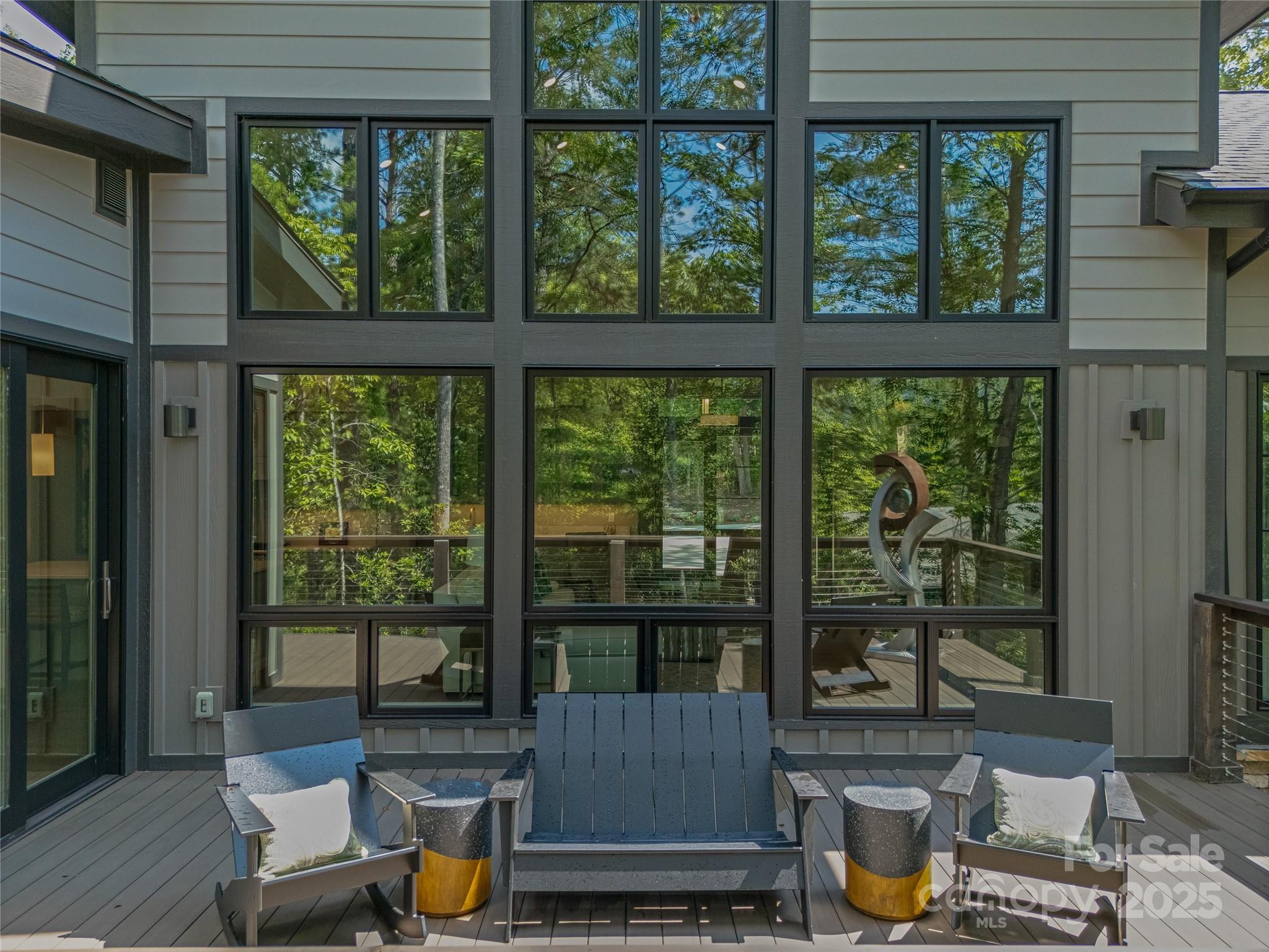 3 Nestlewood Drive