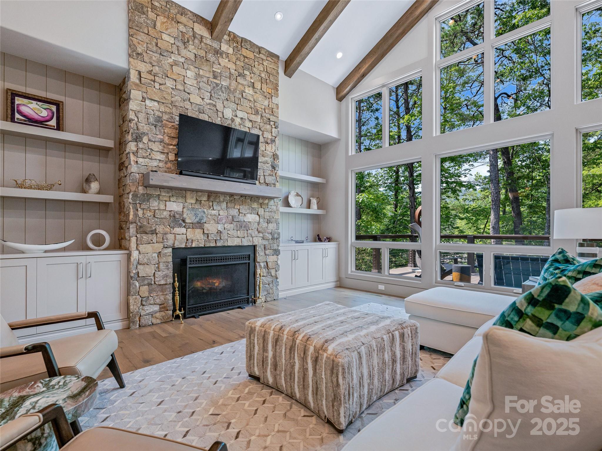 3 Nestlewood Drive