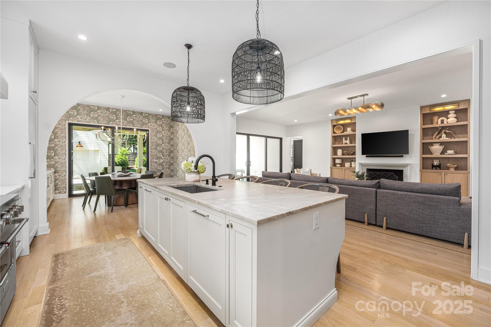 1401 Heather Lane