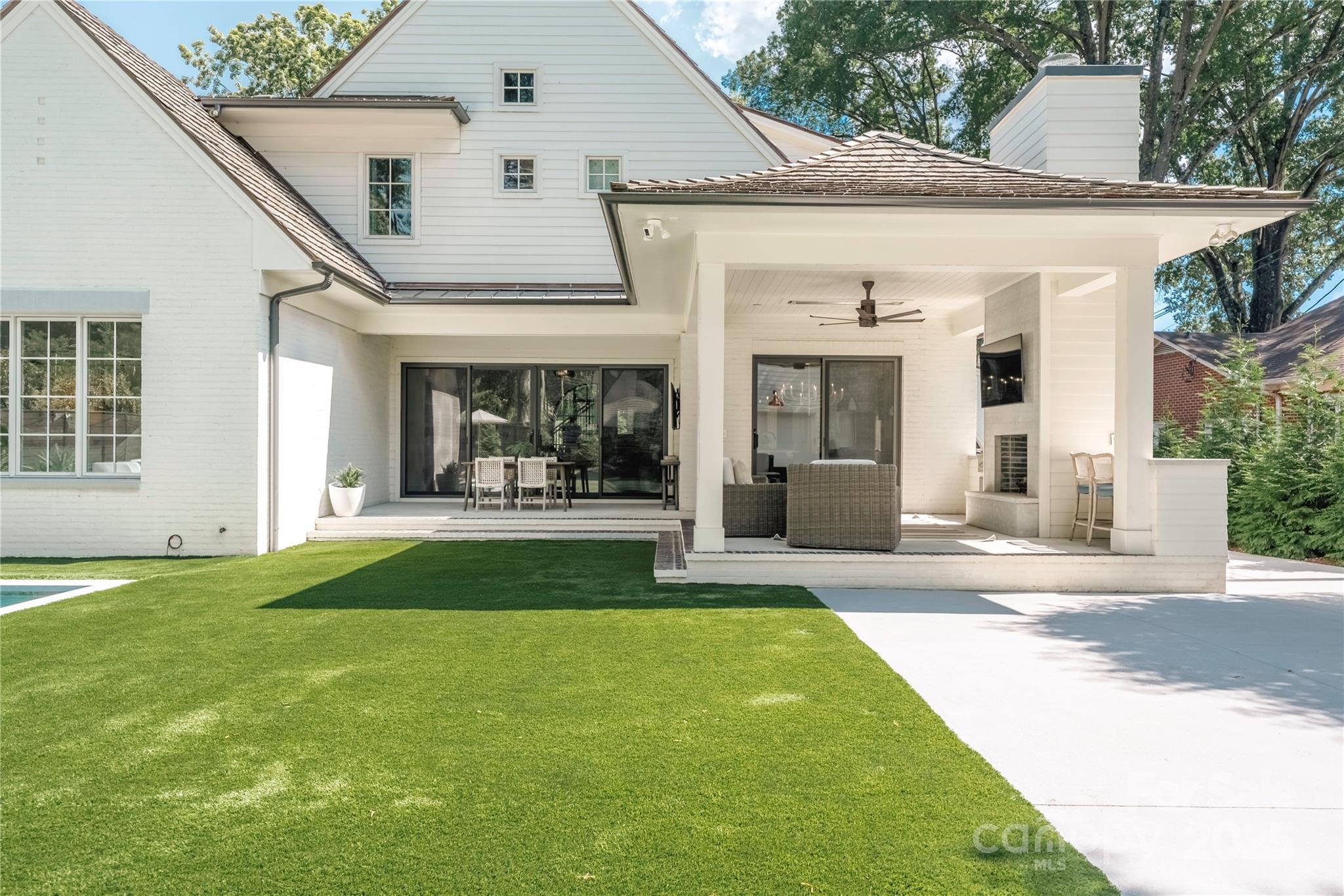 1401 Heather Lane