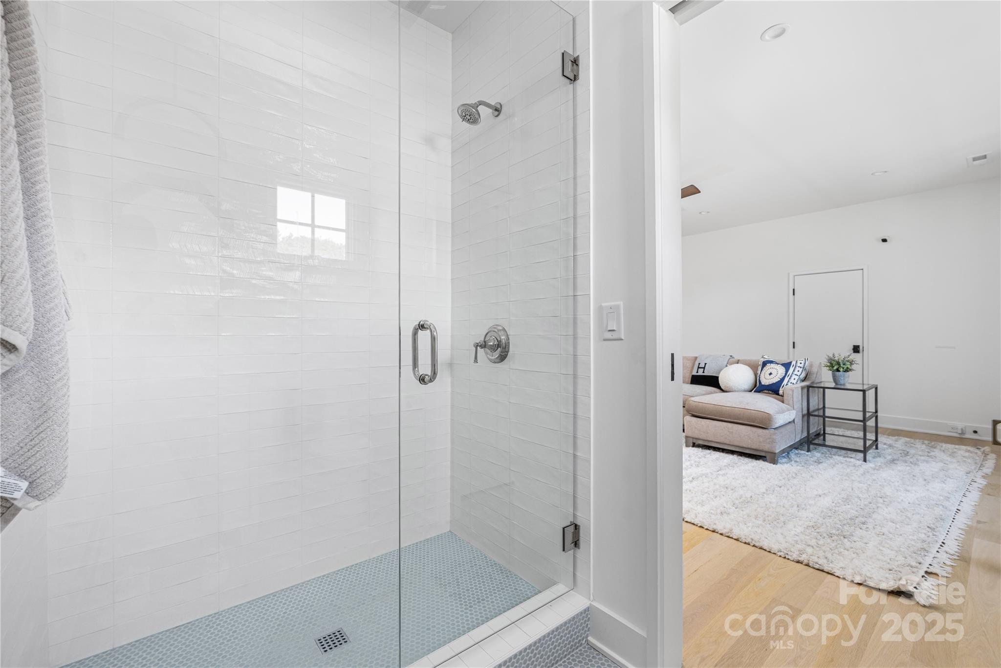 1401 Heather Lane