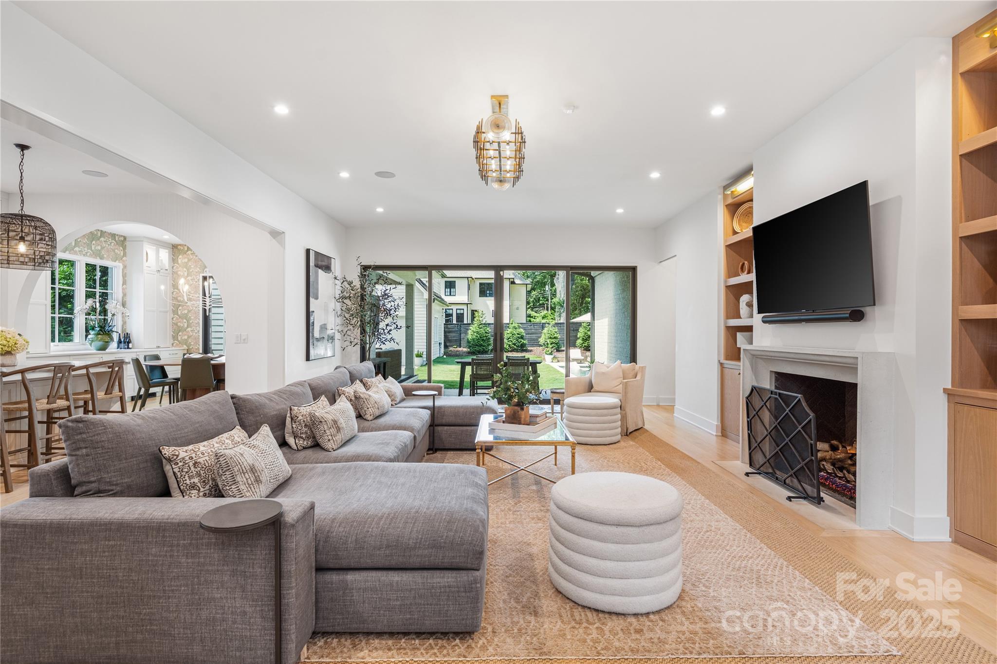 1401 Heather Lane