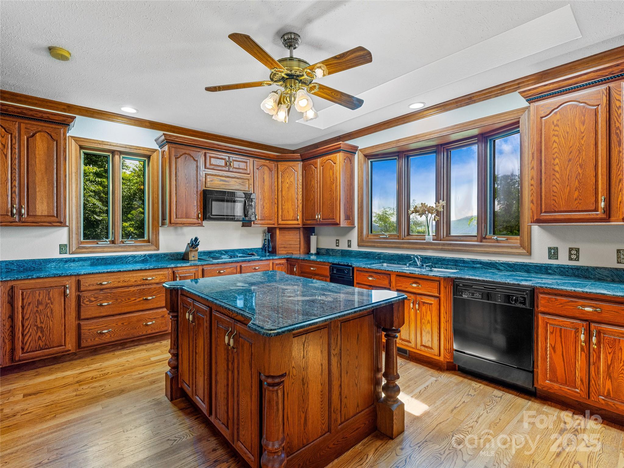 514 Lab Mountain Trail