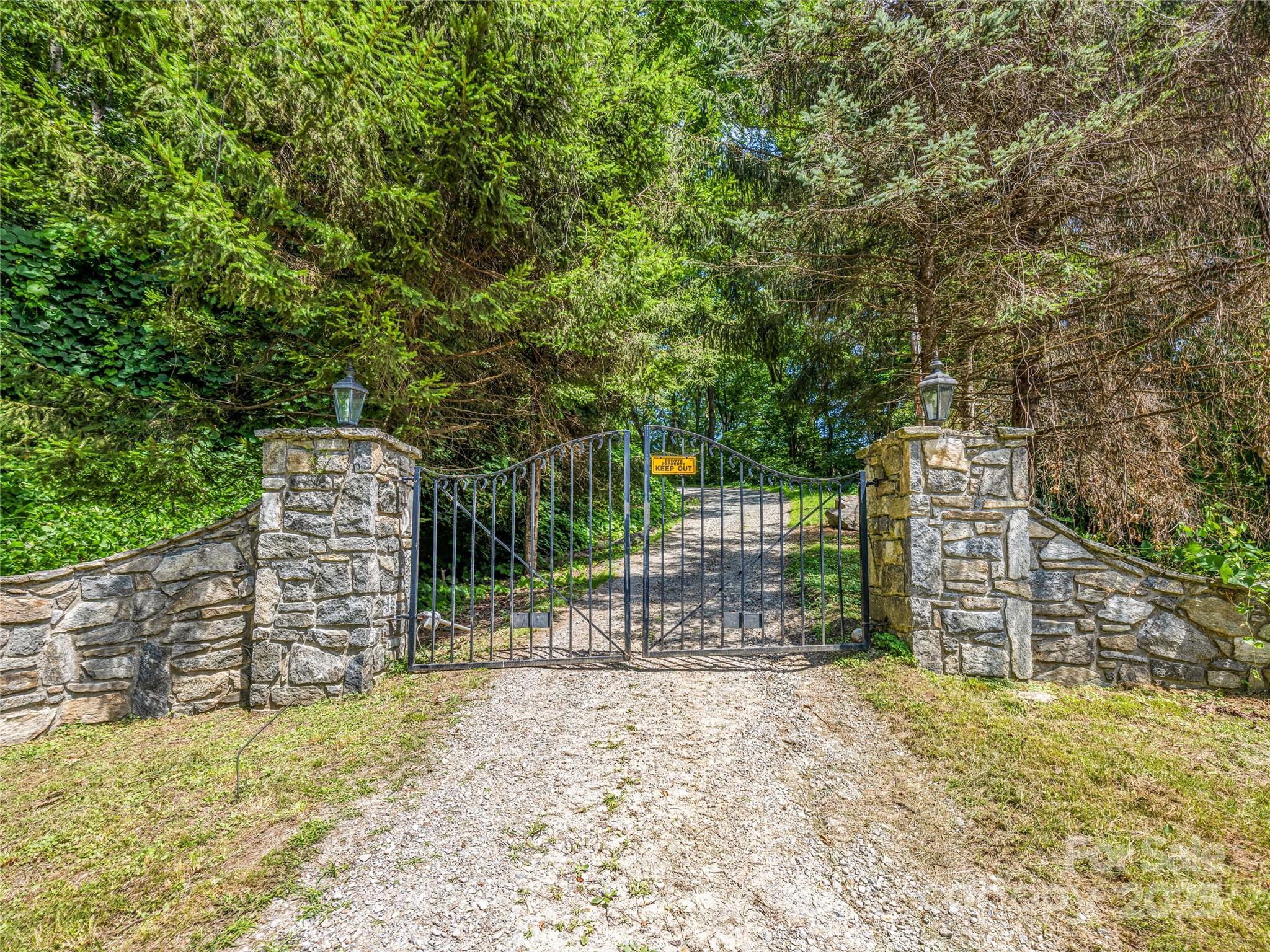 514 Lab Mountain Trail