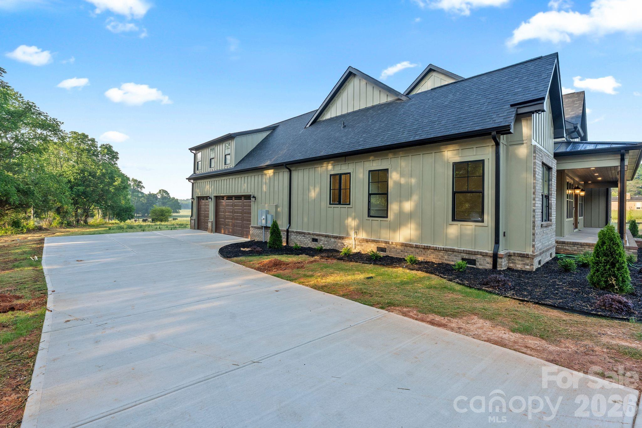 5313 Old highway Highway