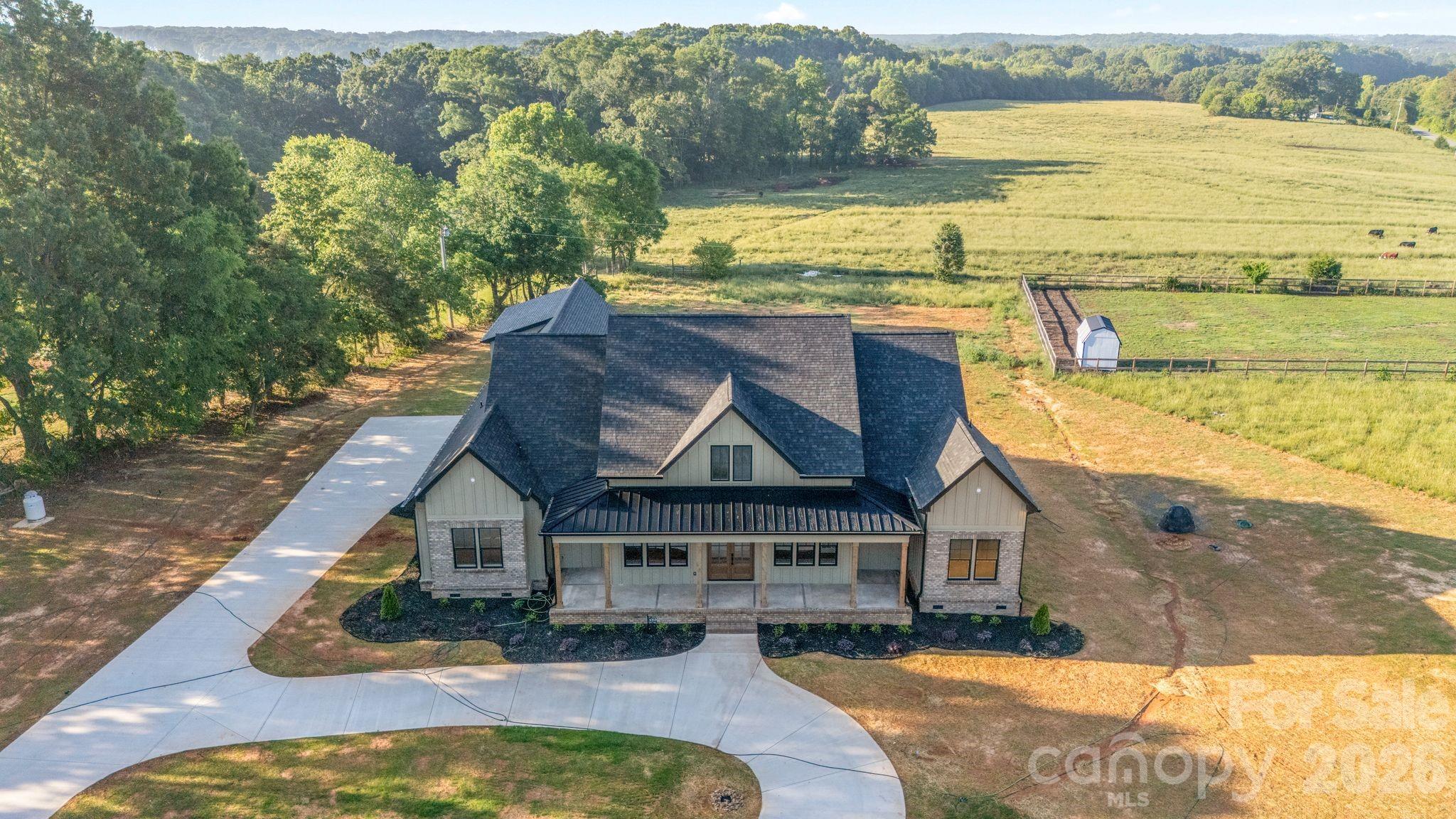 5313 Old highway Highway