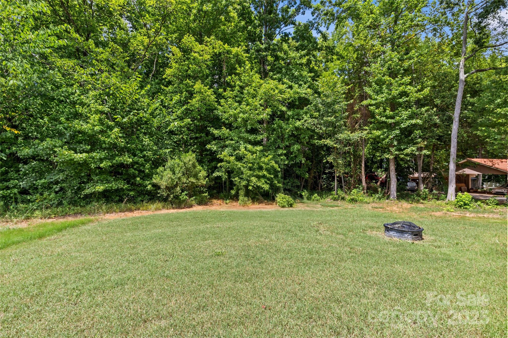 8925 Harrisburg Road