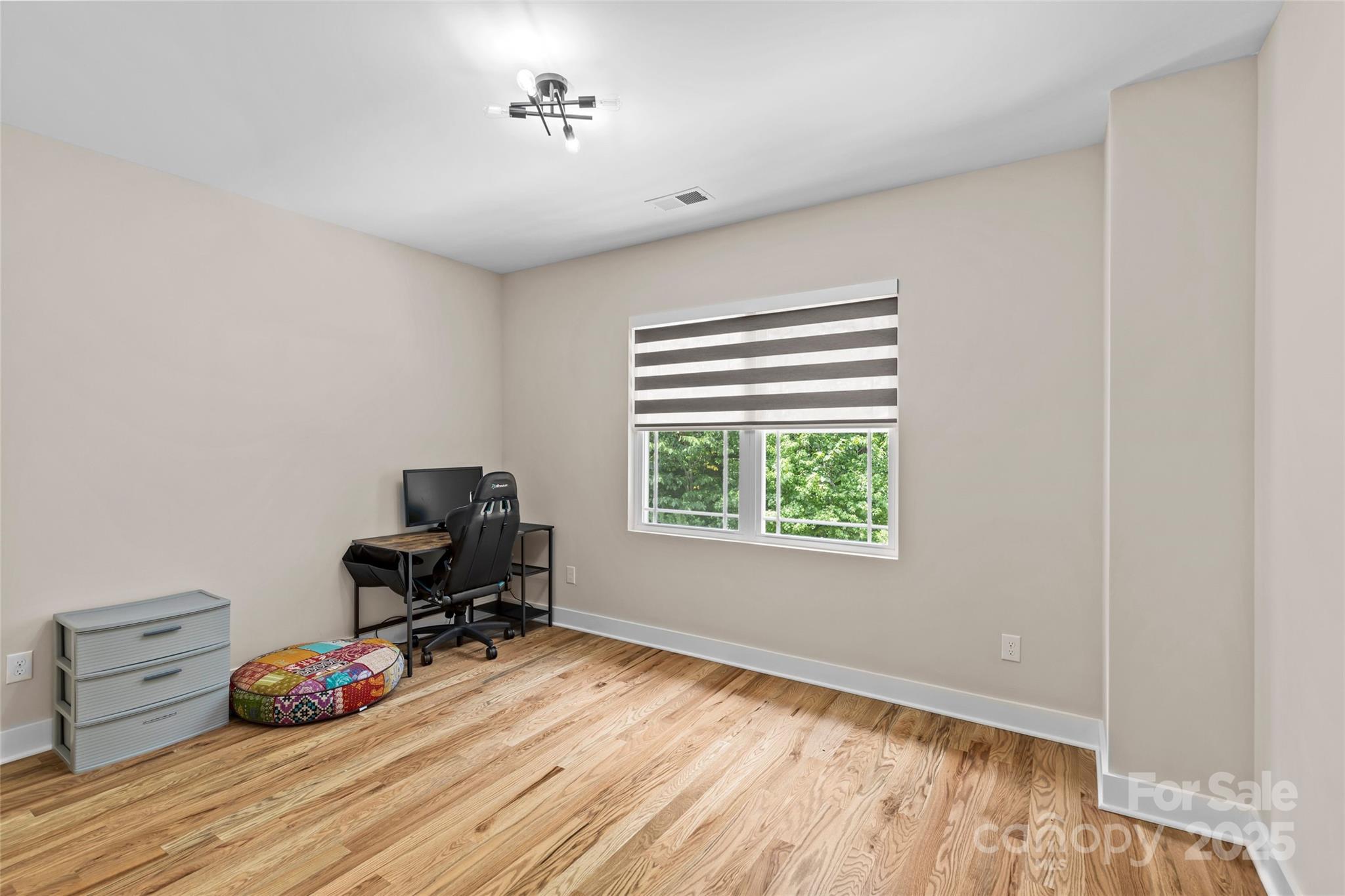 8925 Harrisburg Road