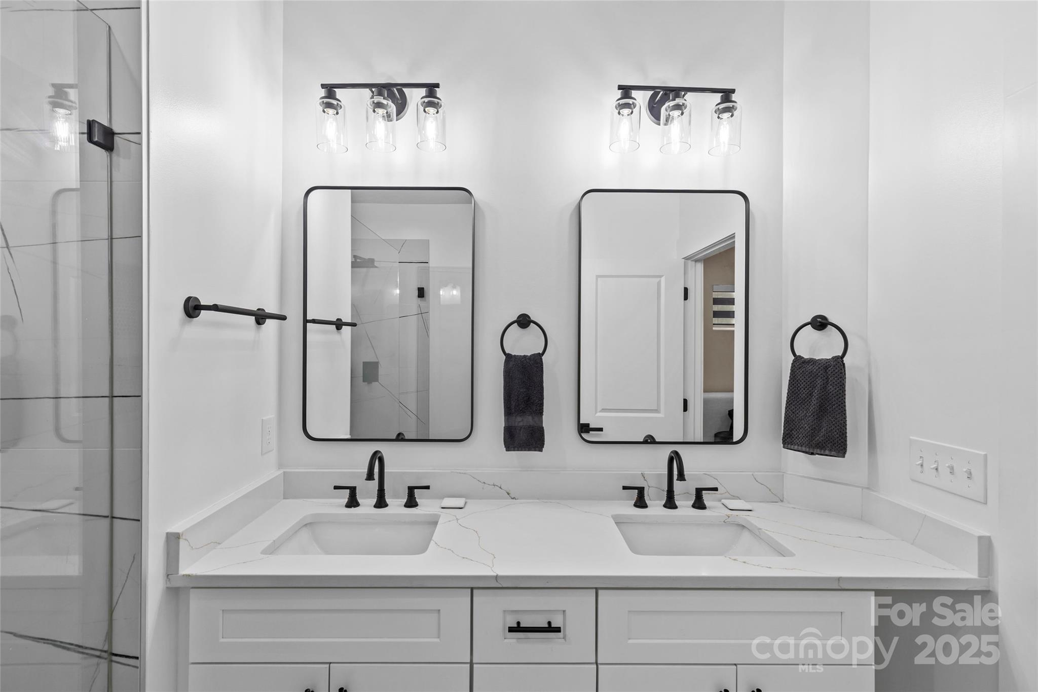 8925 Harrisburg Road