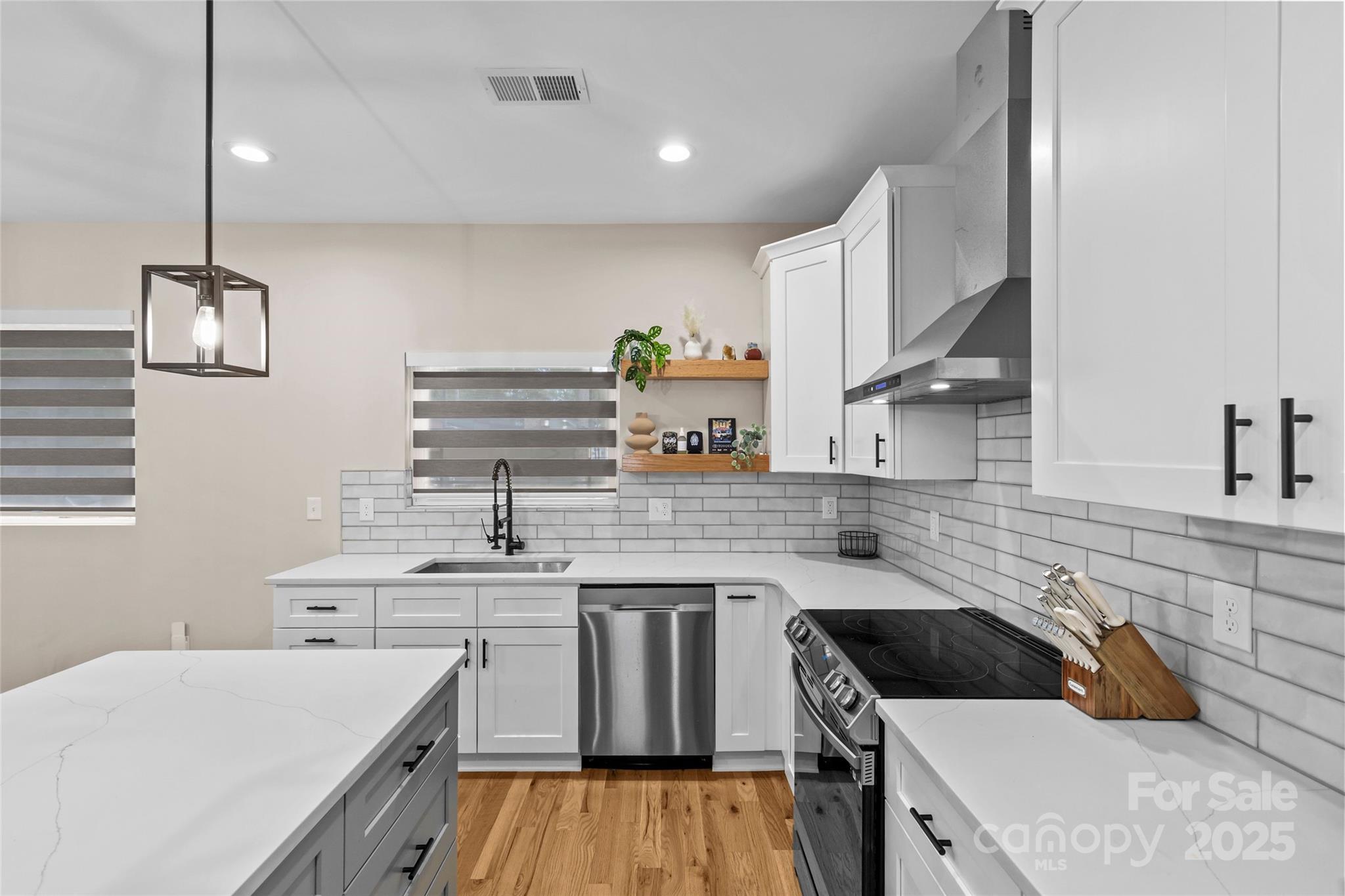 8925 Harrisburg Road